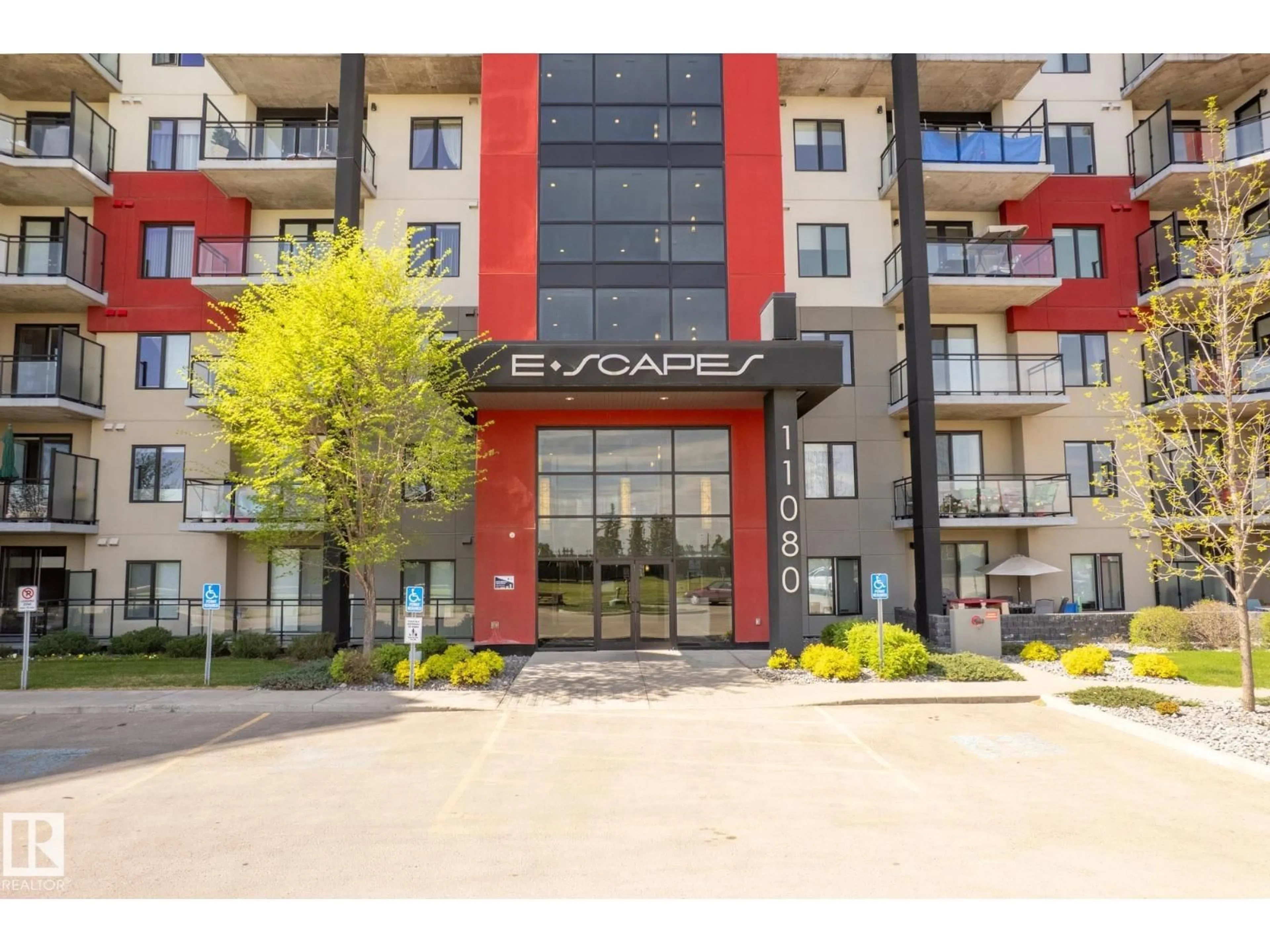 Indoor foyer for #109 - 11080 ELLERSLIE RD, Edmonton Alberta T6W2C2