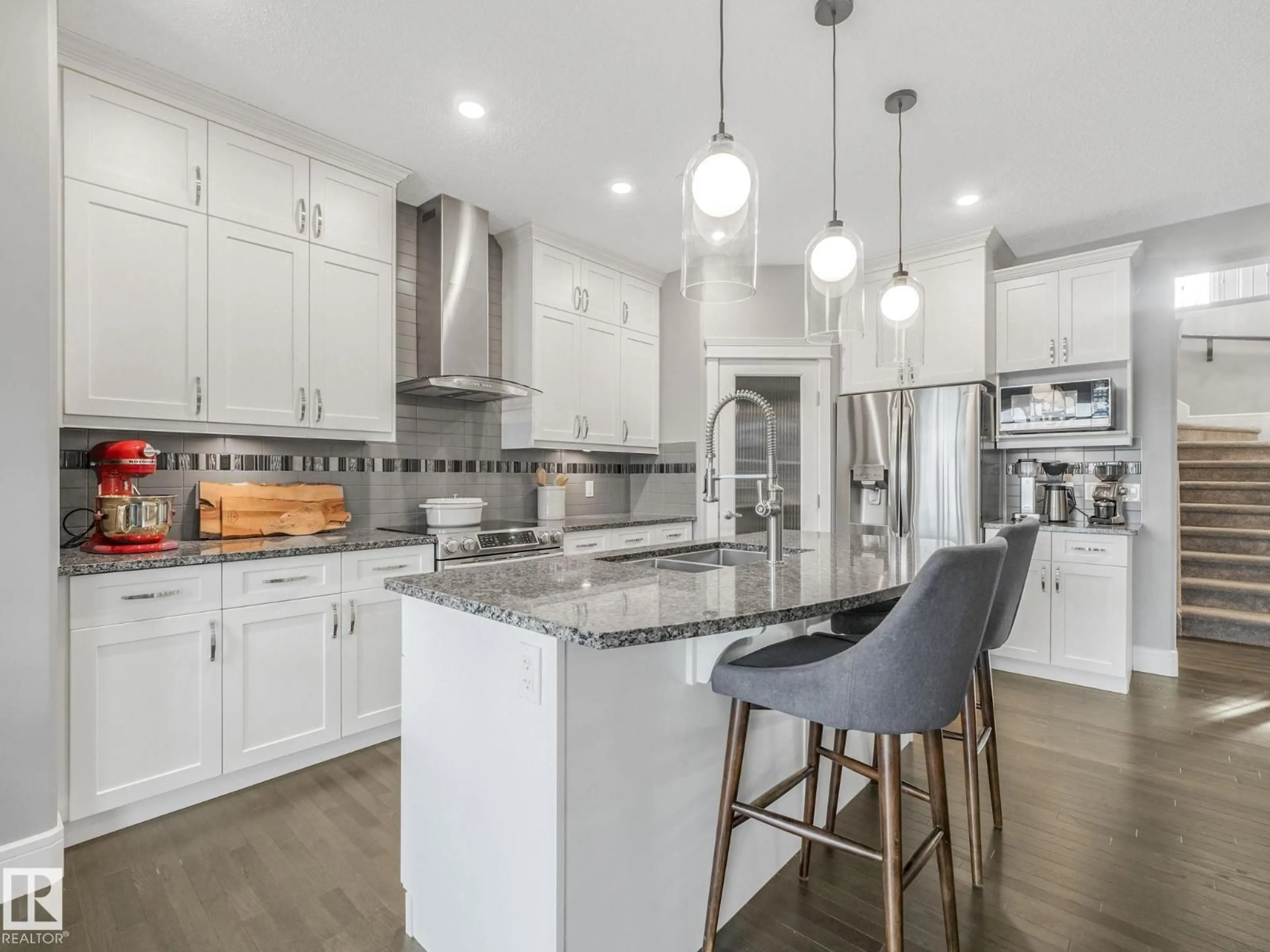 Contemporary kitchen, ceramic/tile floor for 1785 WESTERRA LO, Stony Plain Alberta T7Z0L8