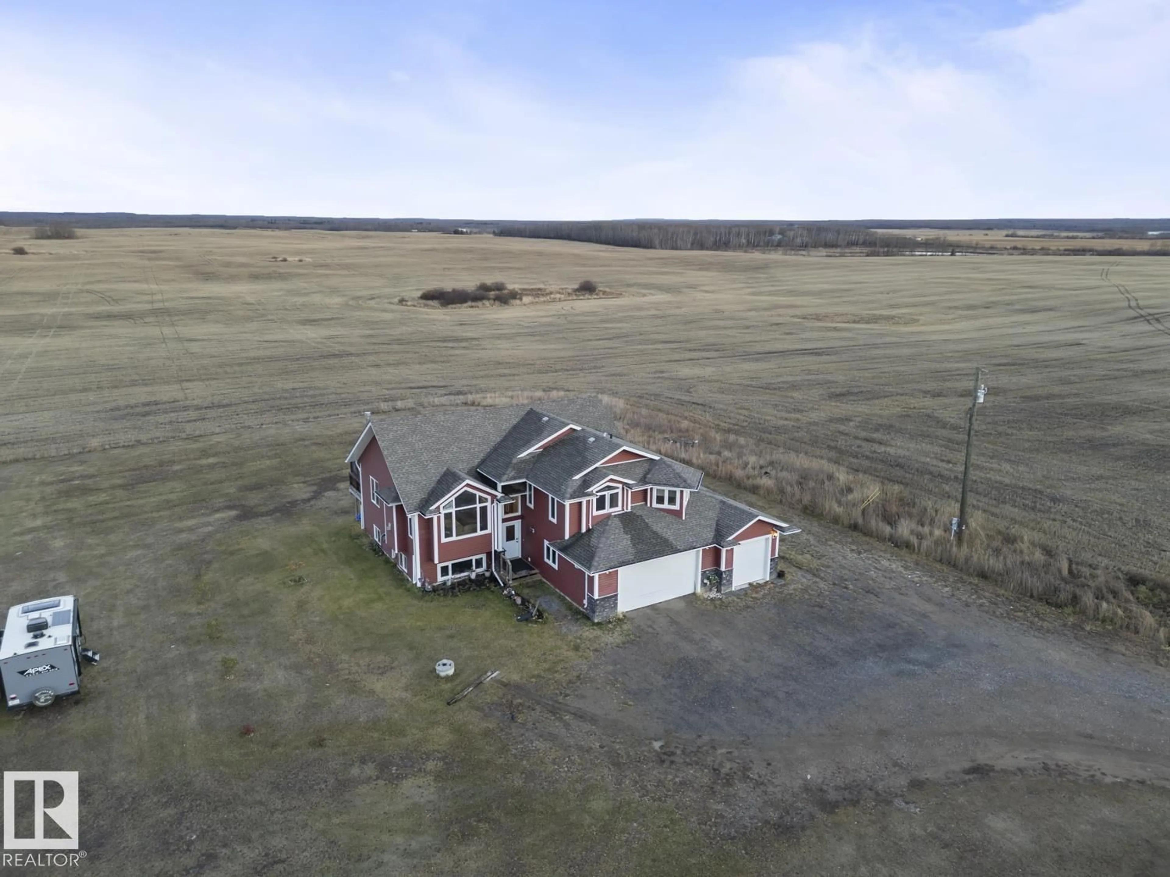 A pic from outside/outdoor area/front of a property/back of a property/a pic from drone, building for 61415 RANGE ROAD 422, Rural Bonnyville M.D. Alberta T9M1P2