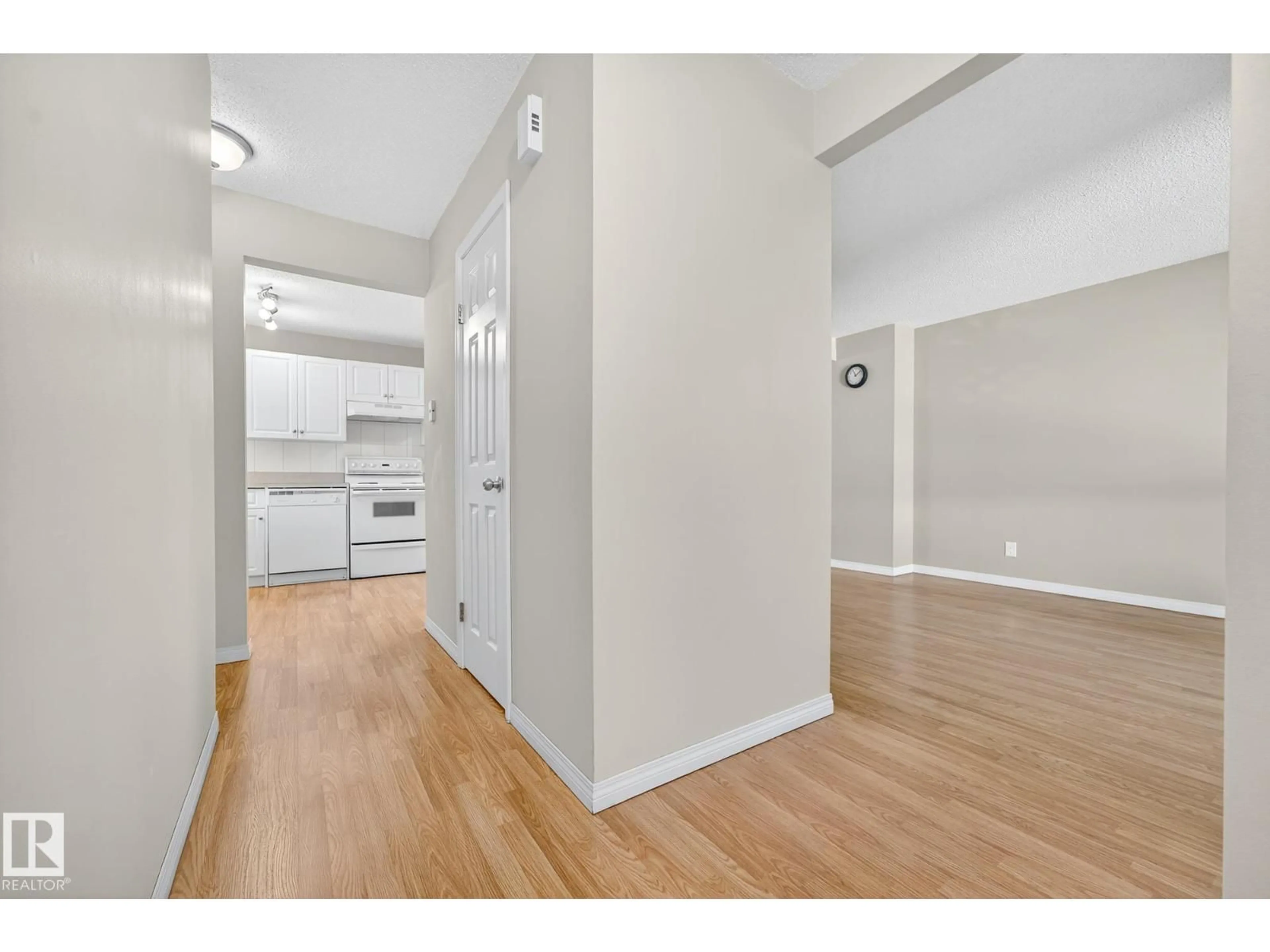 Unknown for NW - 15227 54 ST, Edmonton Alberta T5A3N9