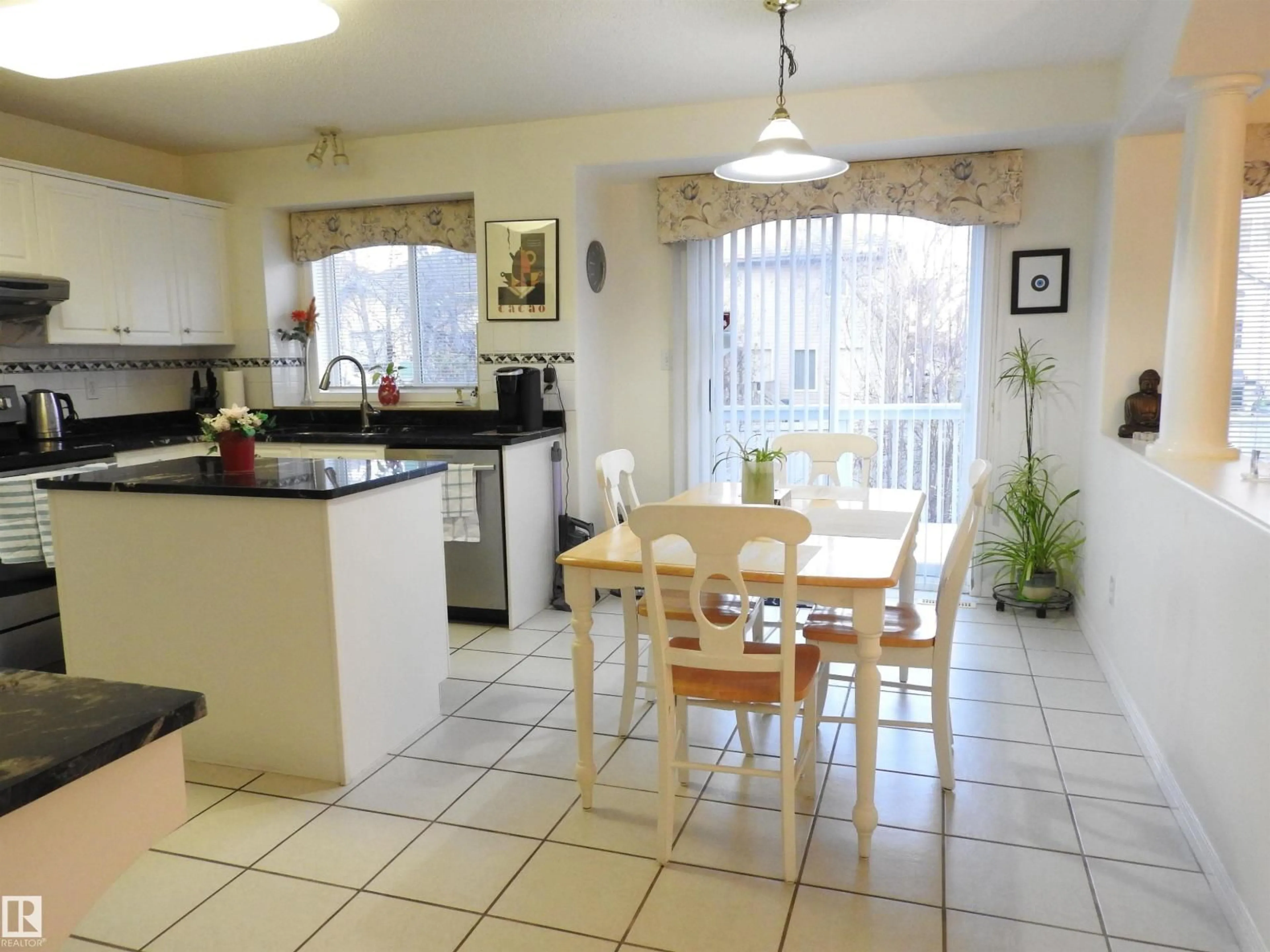 Standard kitchen, ceramic/tile floor for 1171 CARTER CREST RD, Edmonton Alberta T6R2L8