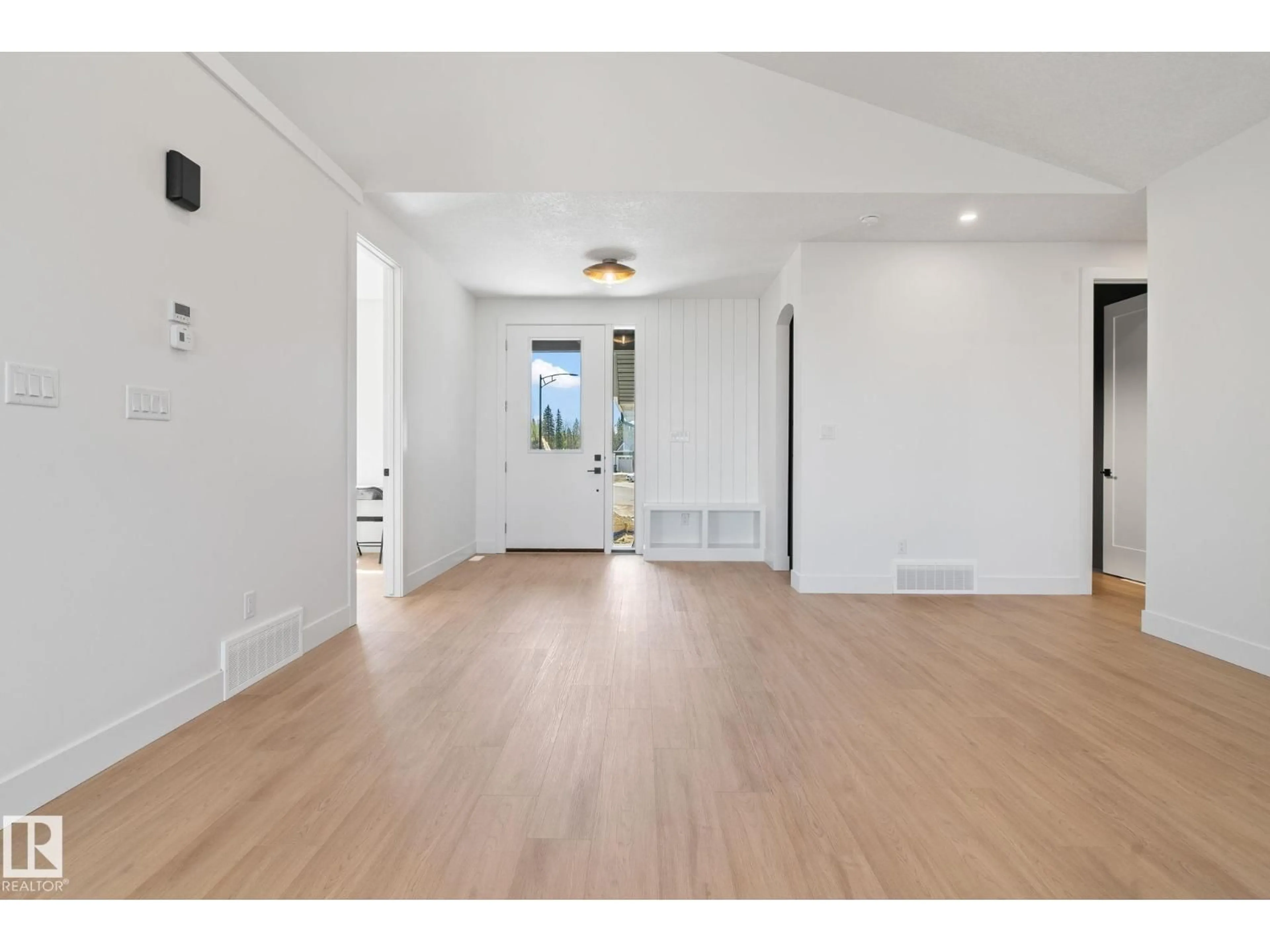 Unknown for NW - 20908 128 AV, Edmonton Alberta T5S0R6