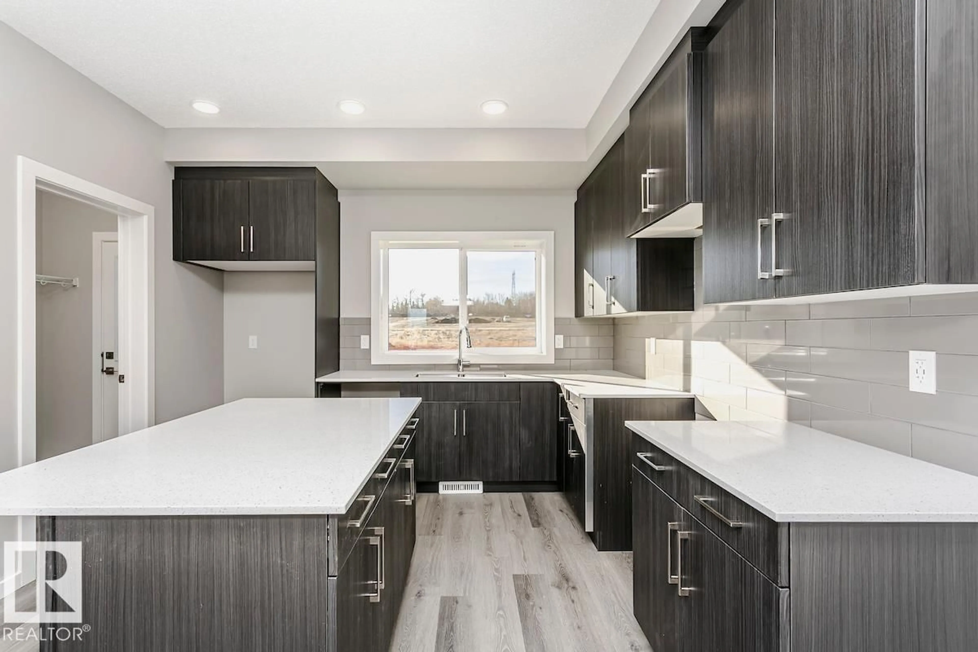 Open concept kitchen, unknown for 4303 KINGLET DR, Edmonton Alberta T5S2C2