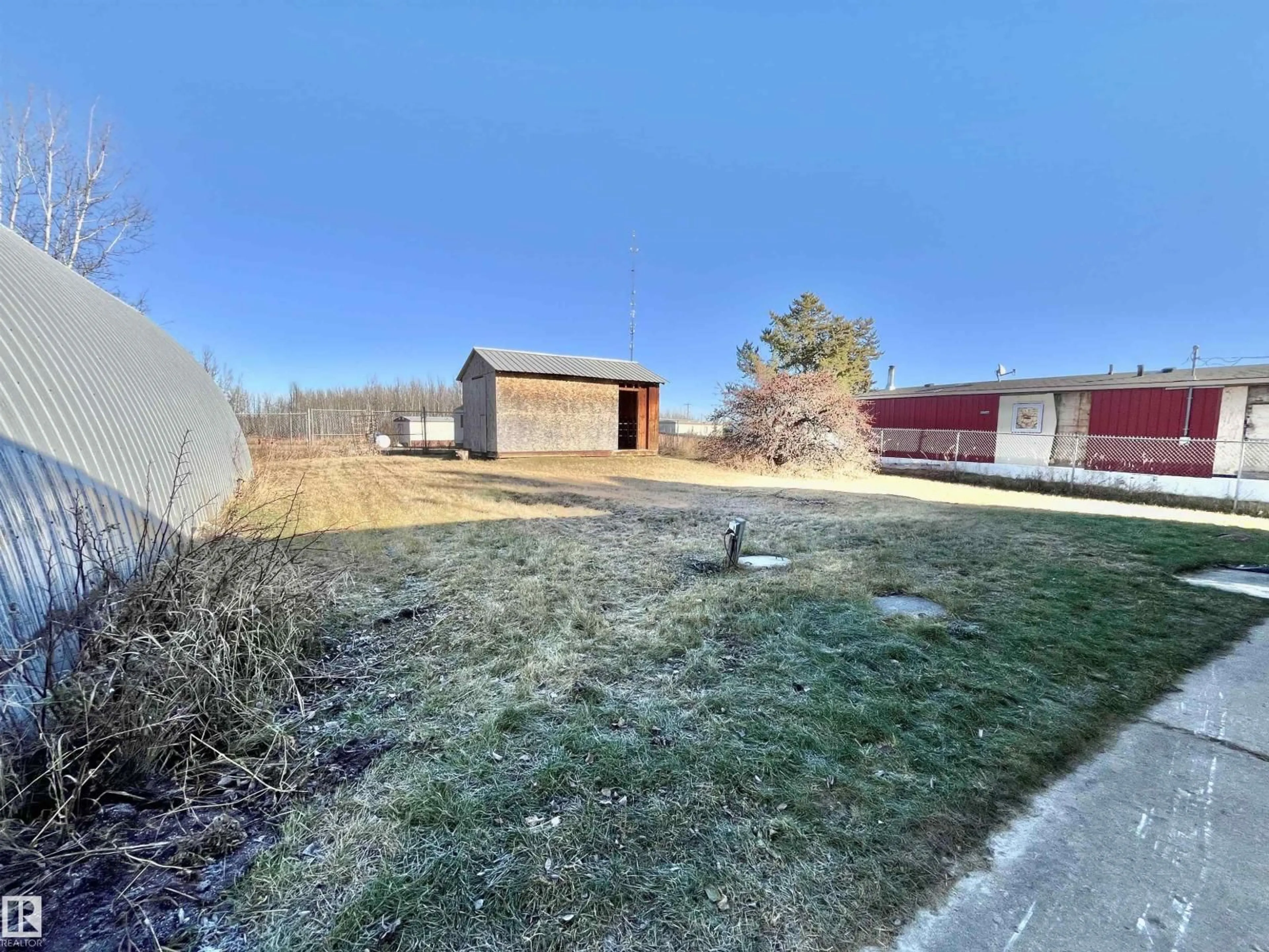 A pic from outside/outdoor area/front of a property/back of a property/a pic from drone, street for 66 RAILWAY AV, Duffield Alberta T0E0S0