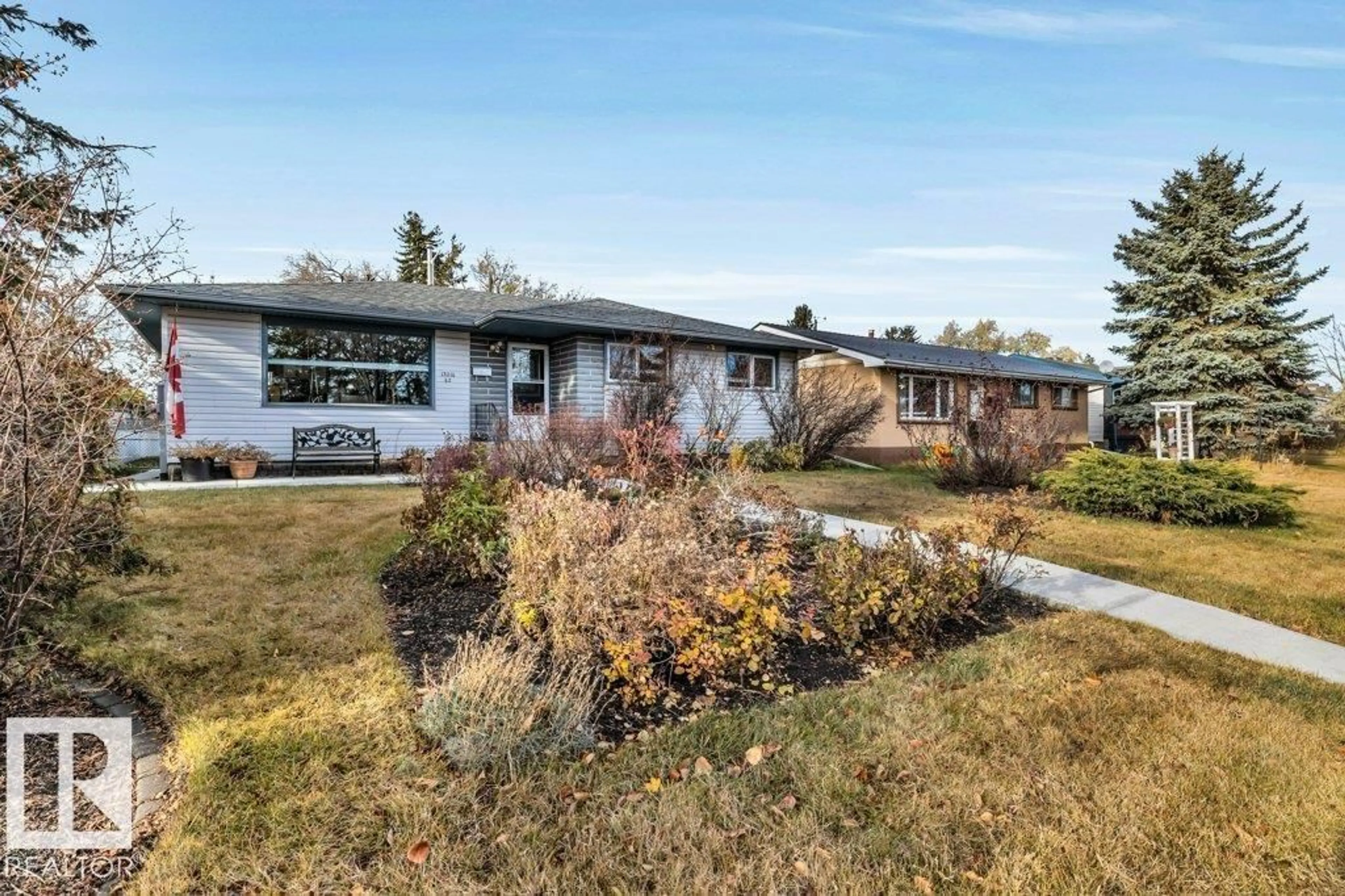 A pic from outside/outdoor area/front of a property/back of a property/a pic from drone, unknown for NW - 13216 62 ST, Edmonton Alberta T5A0V6