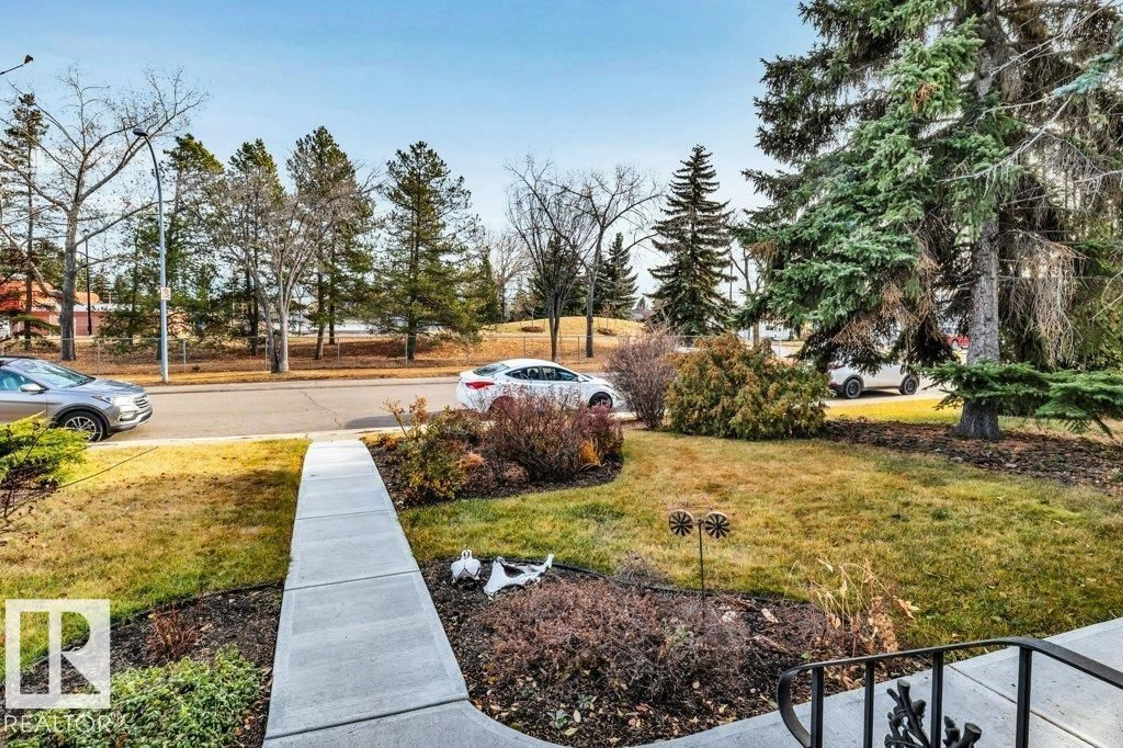 Patio, mountain view for NW - 13216 62 ST, Edmonton Alberta T5A0V6