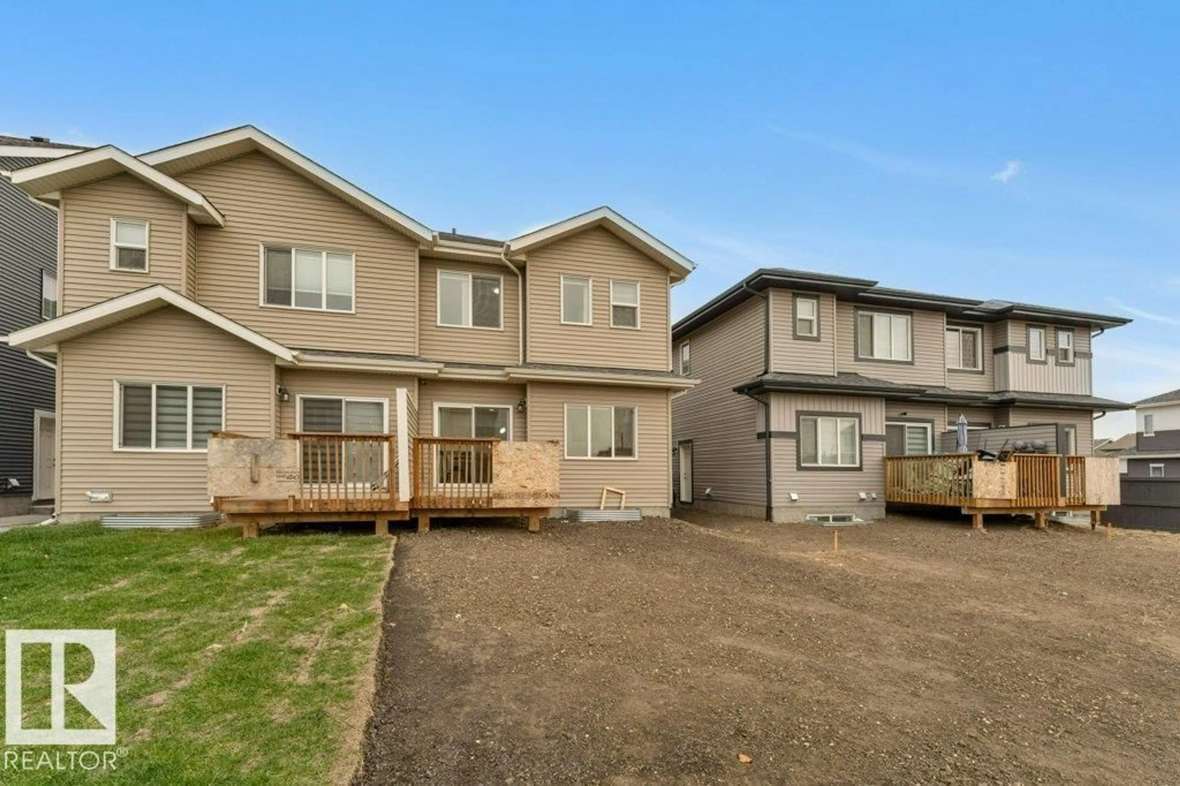 A pic from outside/outdoor area/front of a property/back of a property/a pic from drone, street for NW - 4807 171 AVE, Edmonton Alberta T5Y3P6