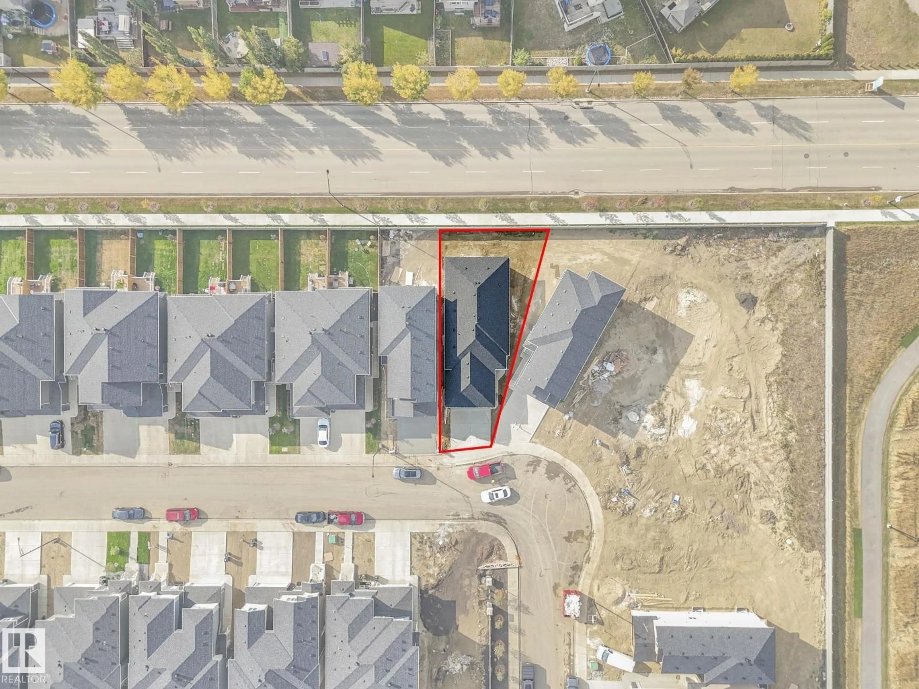 A pic from outside/outdoor area/front of a property/back of a property/a pic from drone, street for 3138 MAGPIE WY, Edmonton Alberta T5S0E1