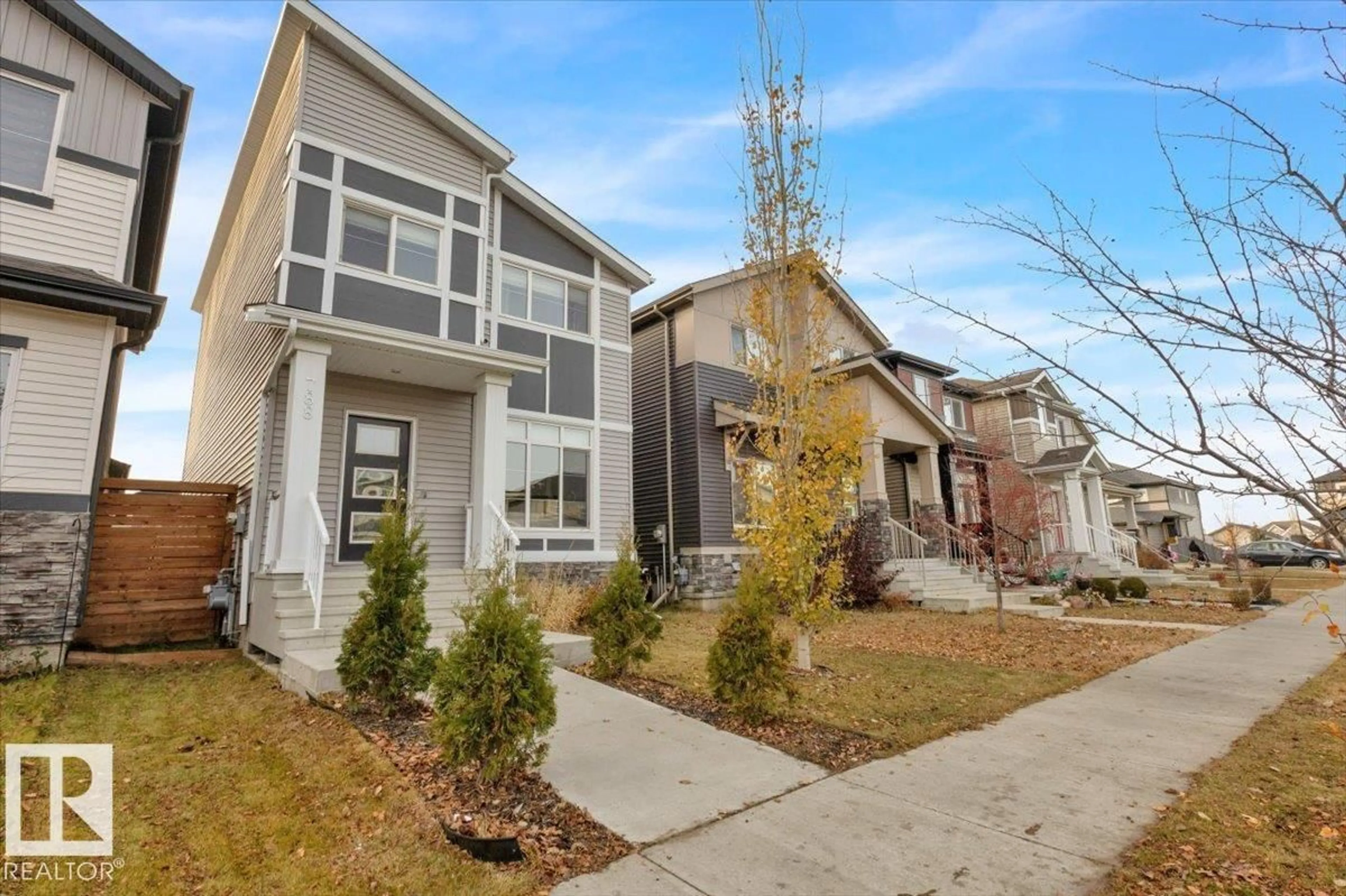 Home with vinyl exterior material, street for 788 BERG LO, Leduc Alberta T9E1G9