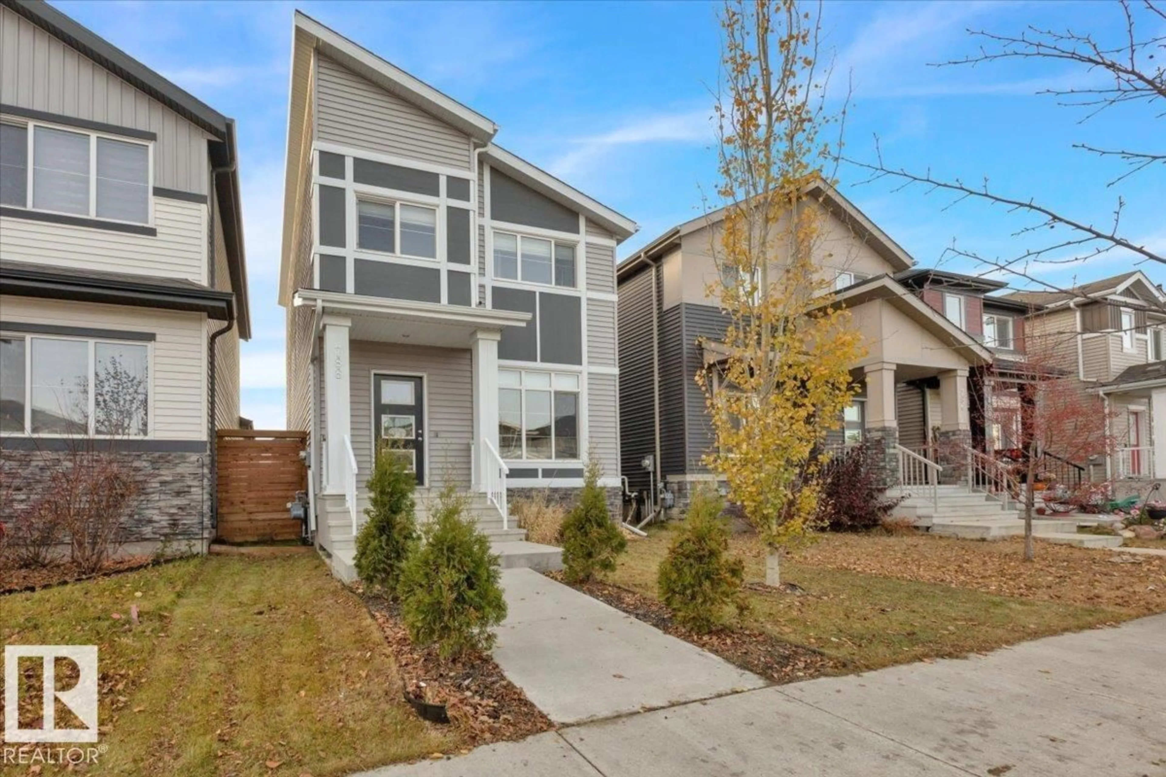 Home with vinyl exterior material, street for 788 BERG LO, Leduc Alberta T9E1G9