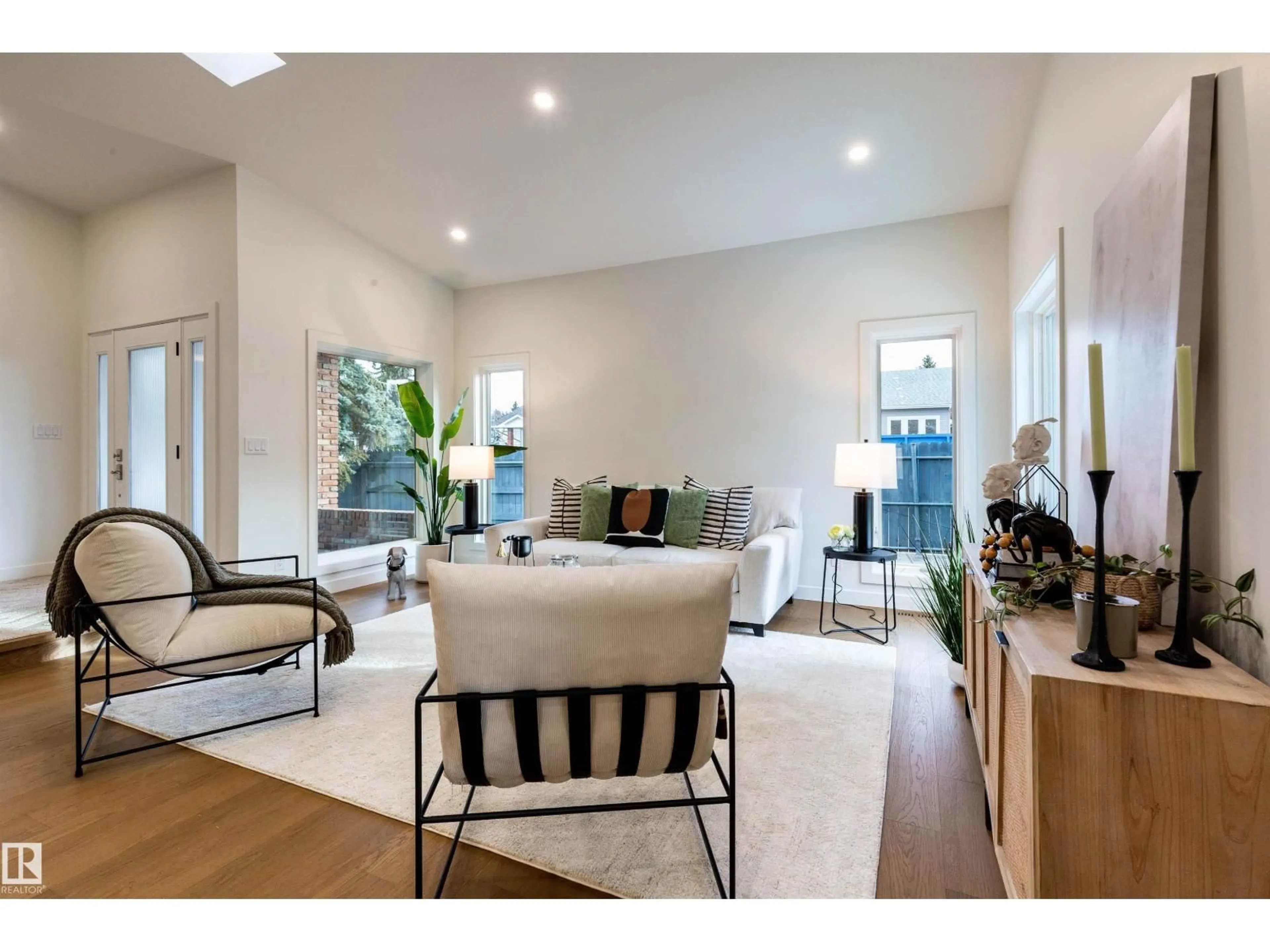 Living room with furniture, unknown for 2 KIRKLEES CR, Sherwood Park Alberta T8A5H3