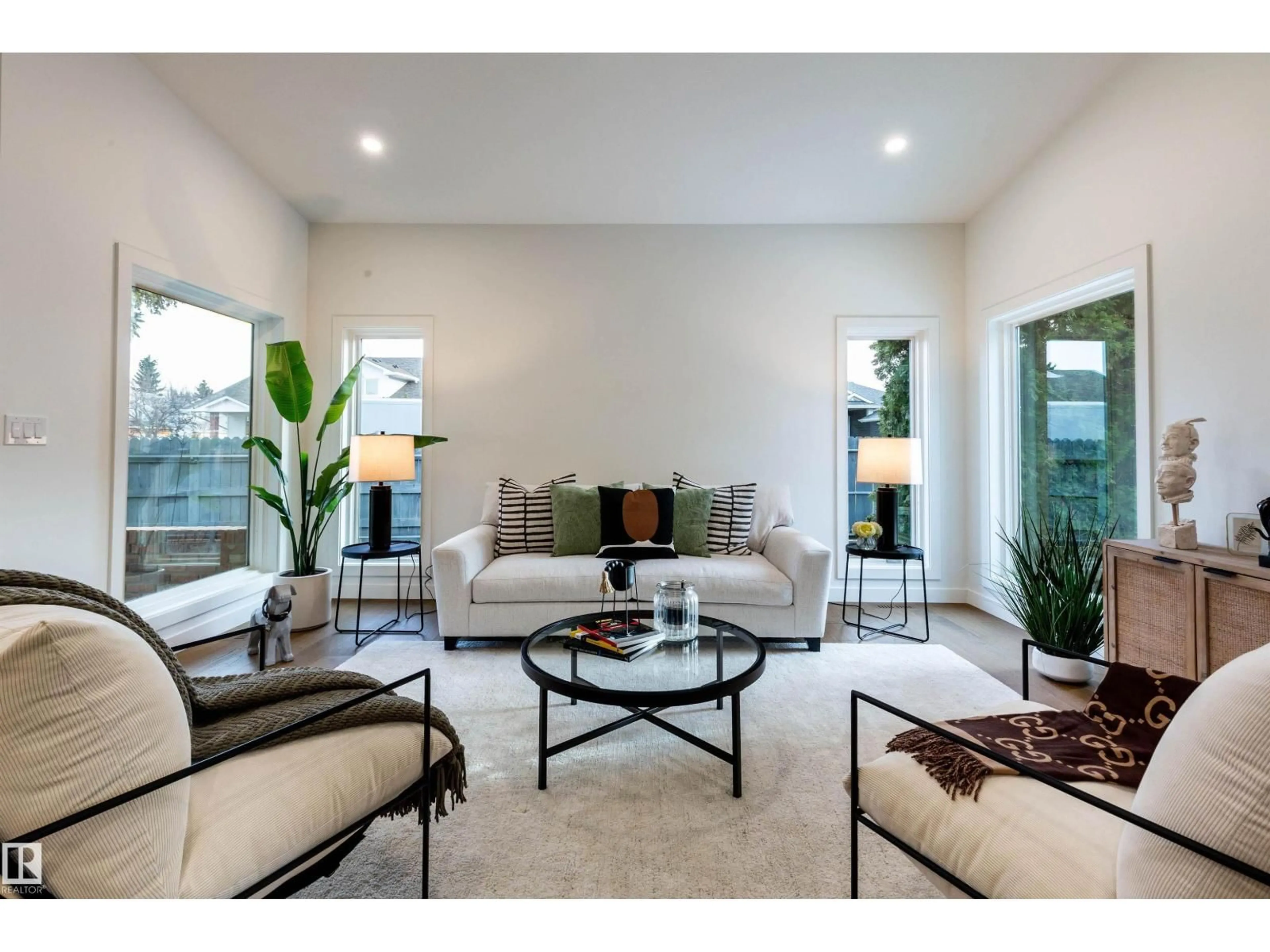 Living room with furniture, unknown for 2 KIRKLEES CR, Sherwood Park Alberta T8A5H3