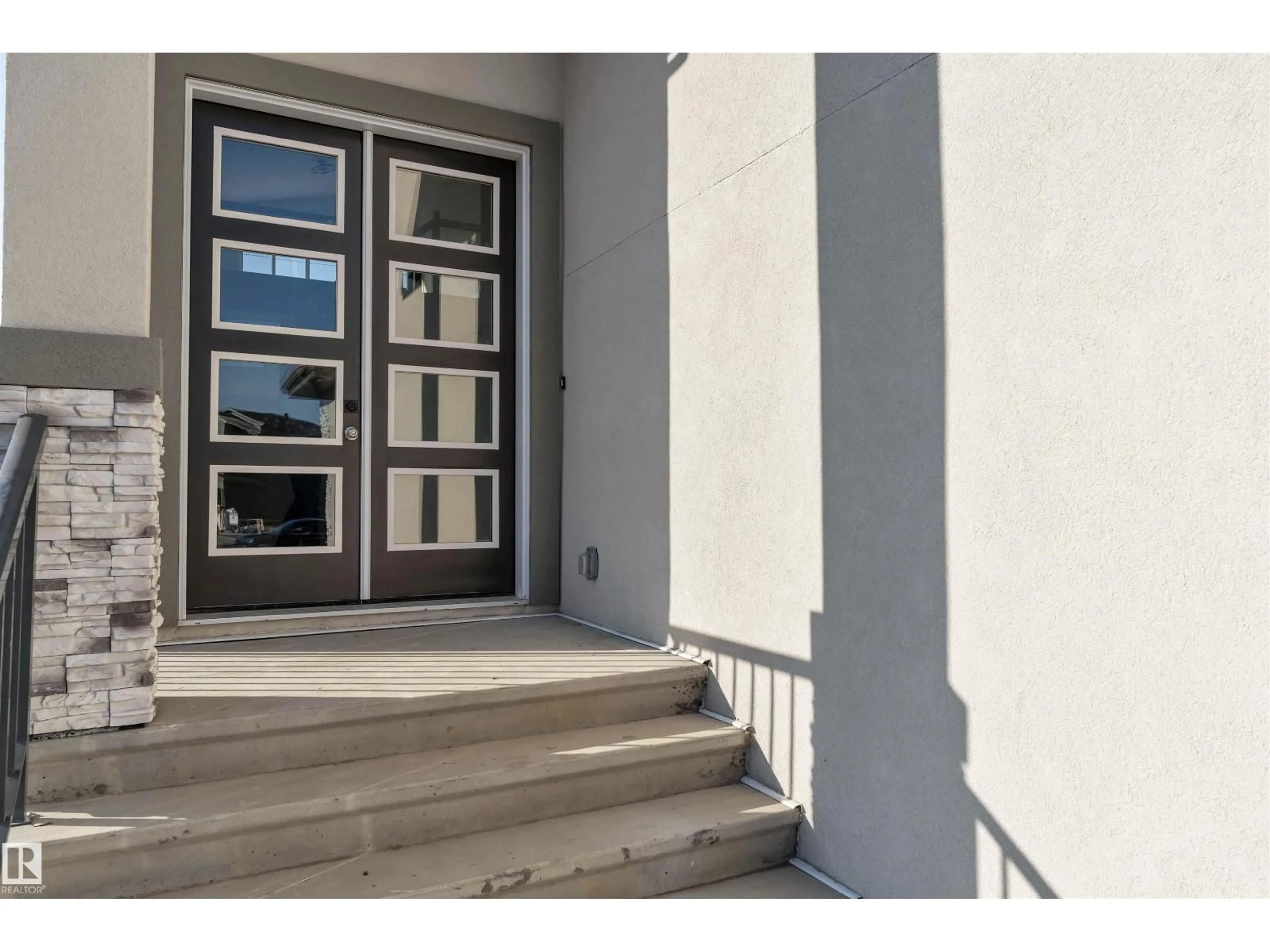 Indoor entryway for 4311 35 ST, Beaumont Alberta T4X3G6