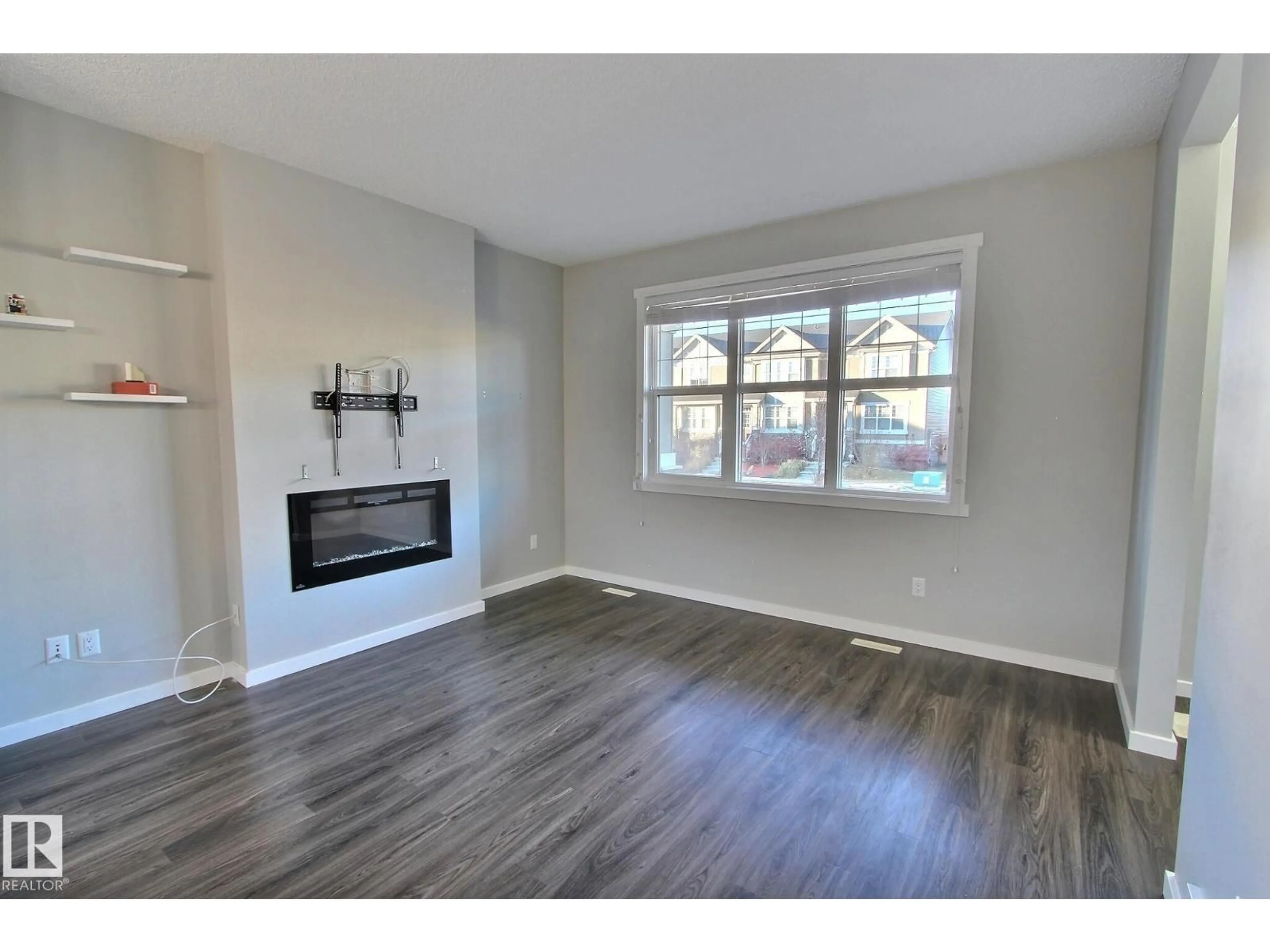 A pic of a room for 2271 GLENRIDDING BV, Edmonton Alberta T6W3P4
