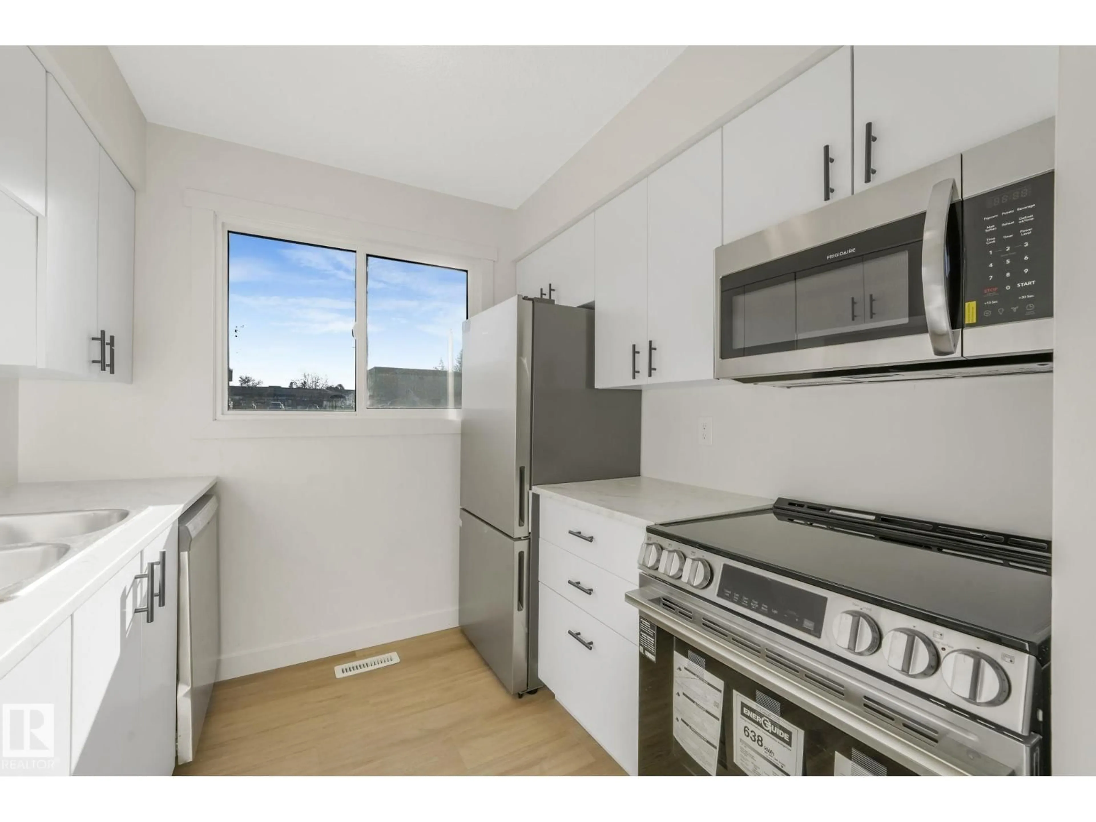 Standard kitchen, unknown for 5833 RIVERBEND RD, Edmonton Alberta T6H5A8