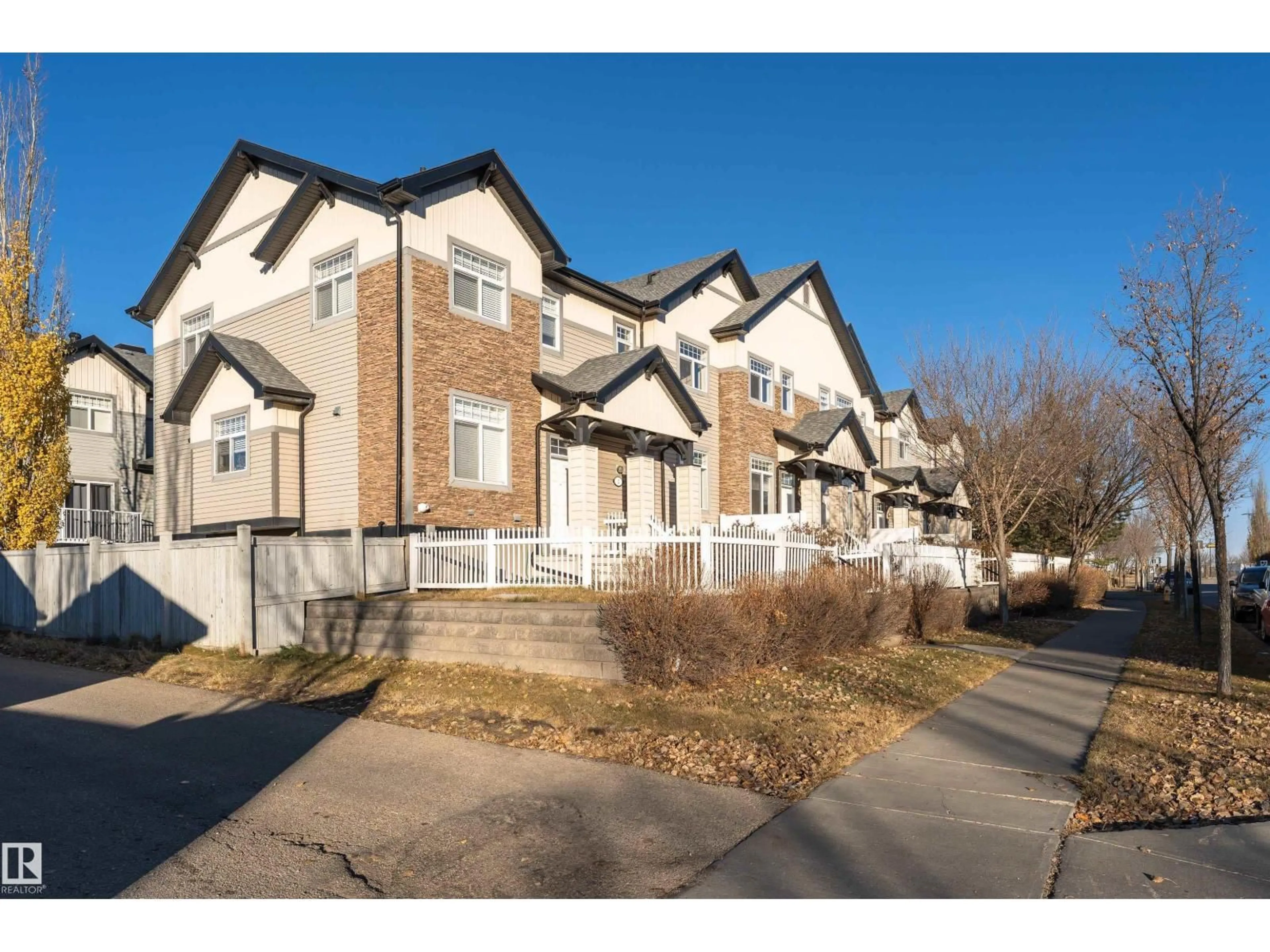 Unknown for #3 - 465 HEMINGWAY RD, Edmonton Alberta T6M0J7