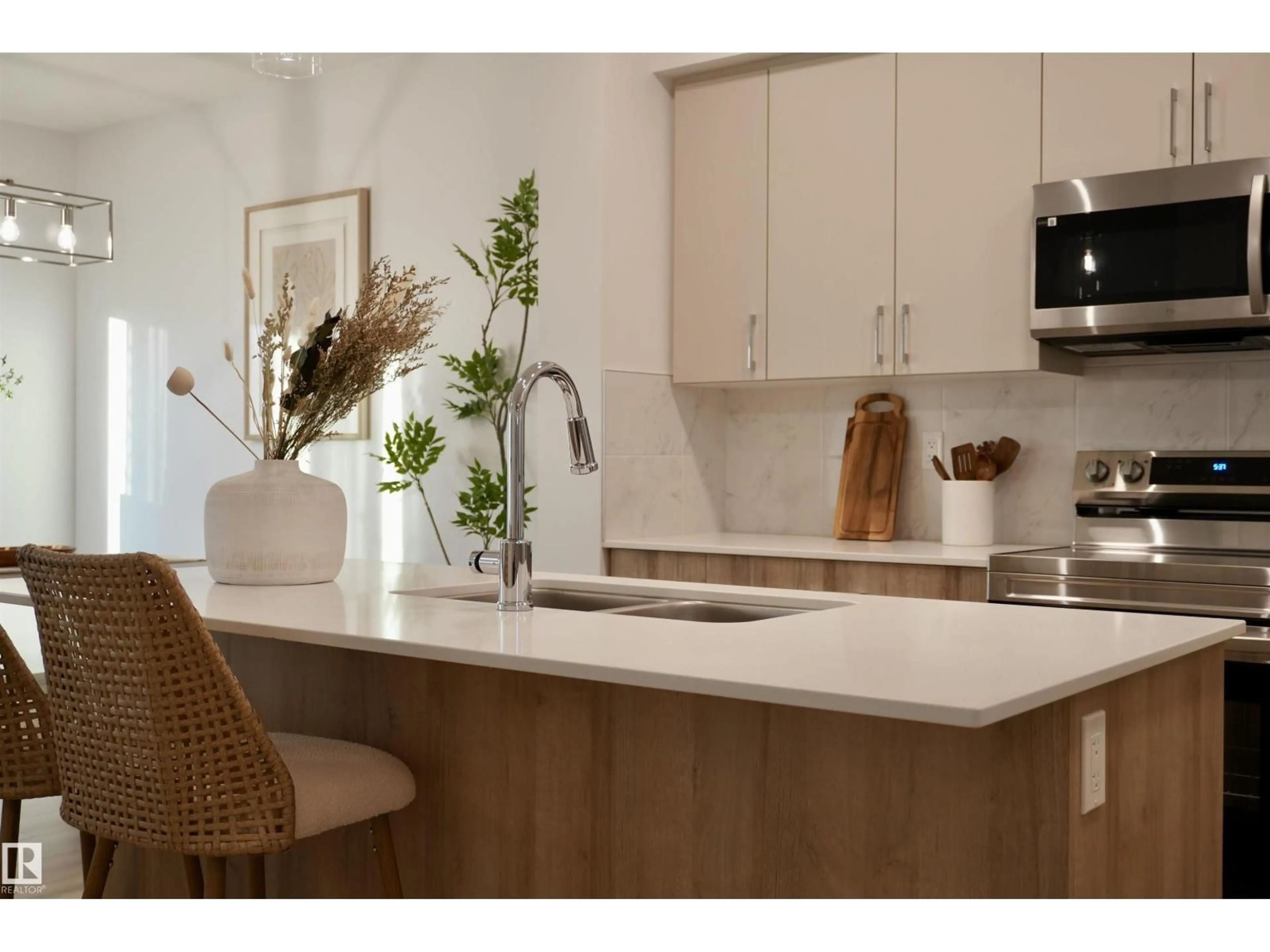 Unknown for 637 KINGLET BV, Edmonton Alberta T5S0S8