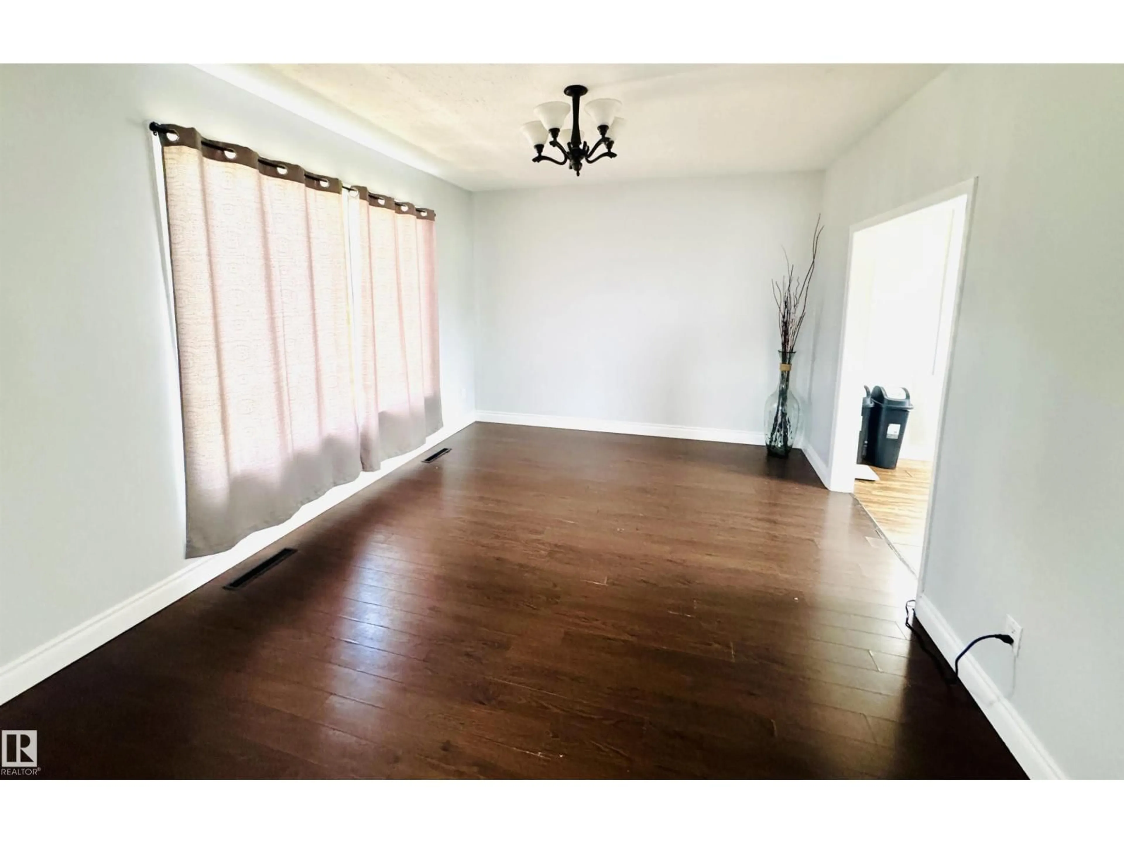 A pic of a room for 5317 51 AV, St. Paul Town Alberta T0A3A1