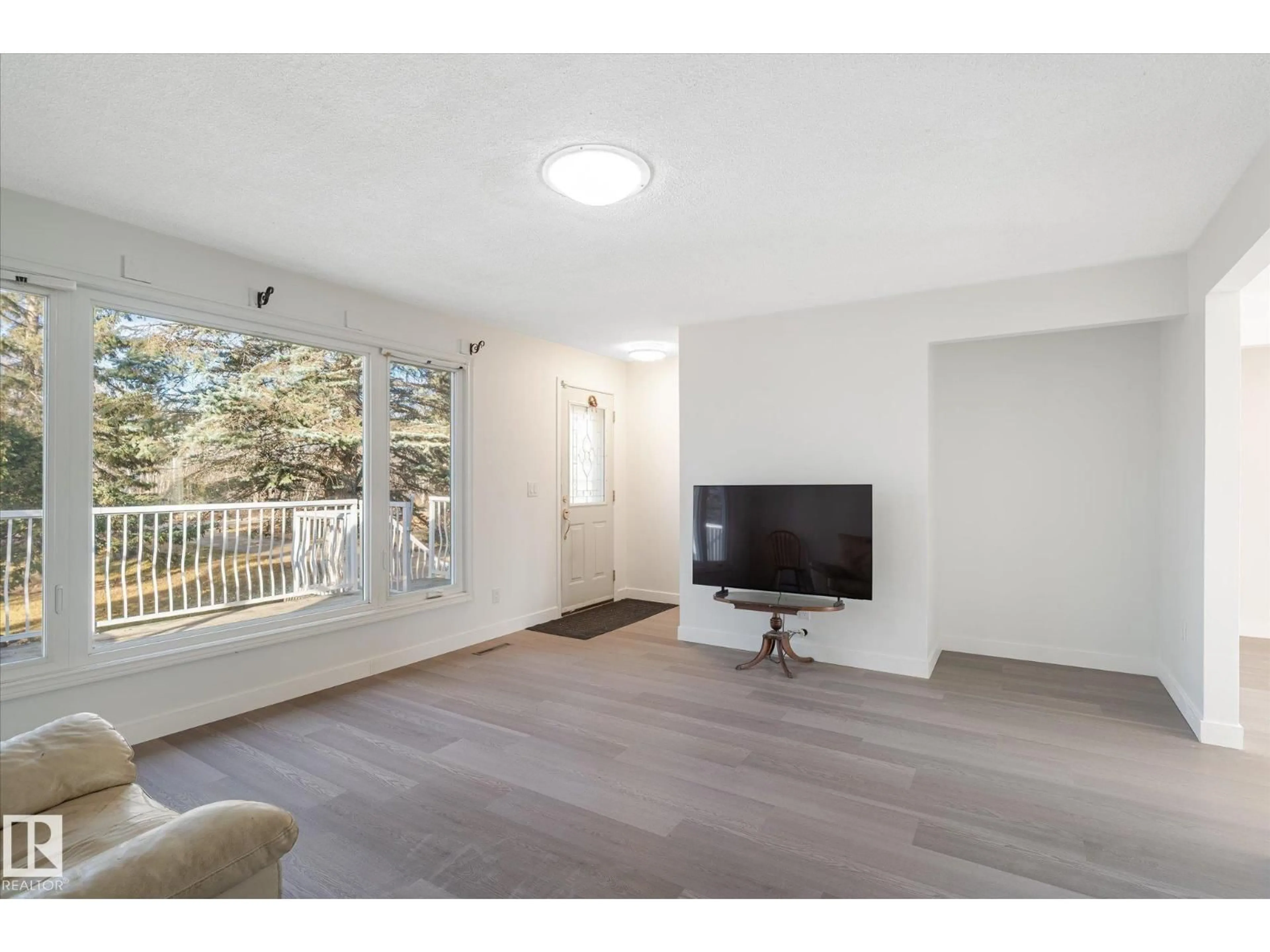 A pic of a room for 56513 RGE ROAD 230A, Rural Sturgeon County Alberta T0A1N5