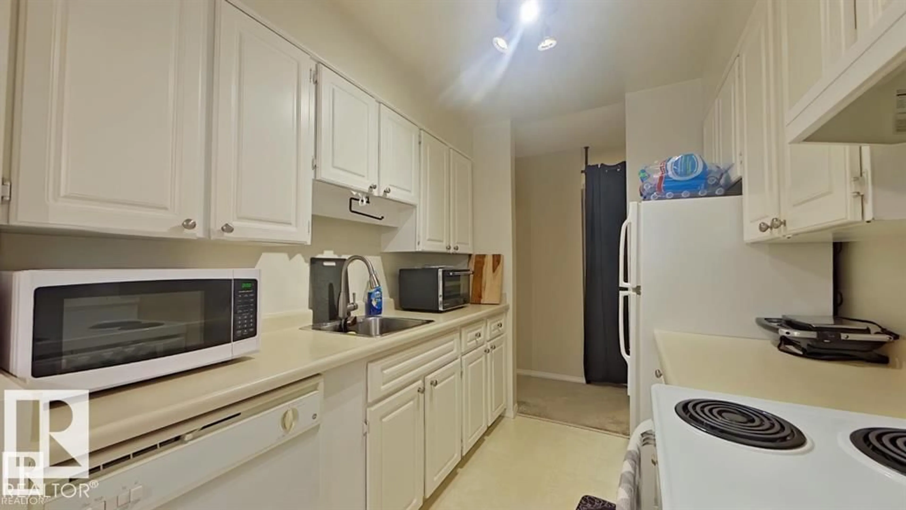 Standard kitchen, unknown for #101 - 11455 41 AV, Edmonton Alberta T6J0T9