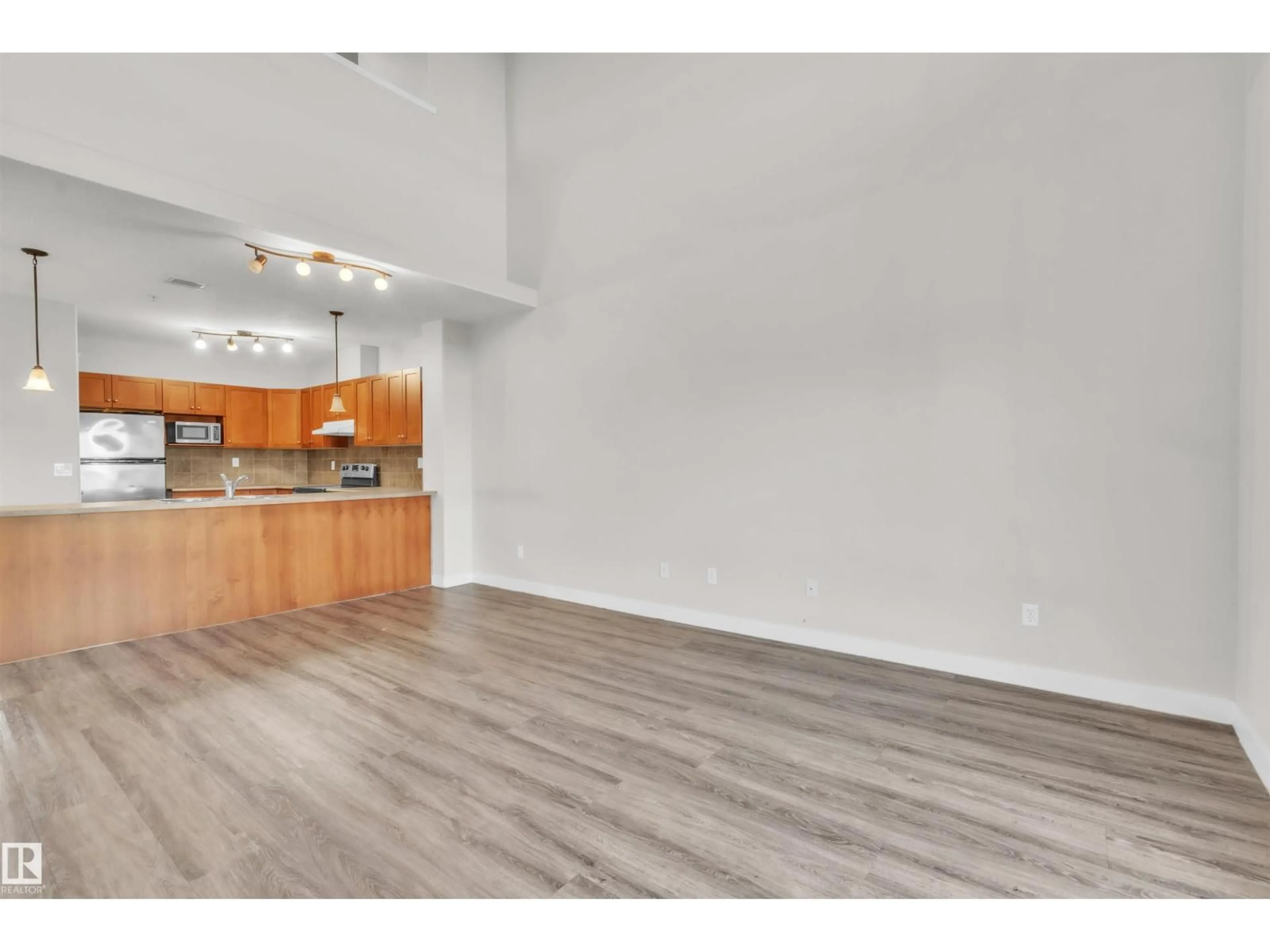 A pic of a room for 409 802 12 ST, Cold Lake Alberta T9M0A7