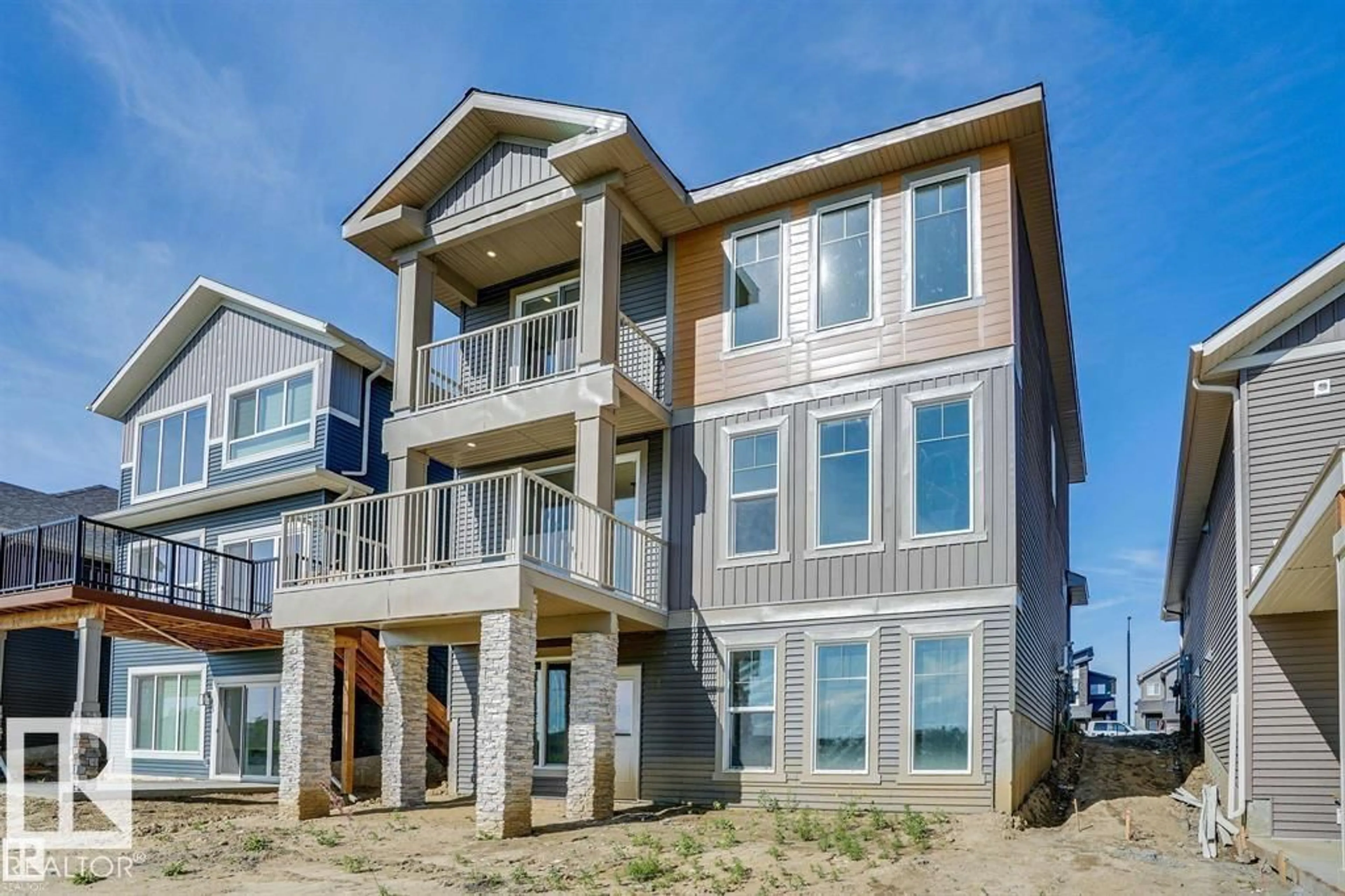 Home with vinyl exterior material, water/lake/river/ocean view for 47 ROSEWOOD WY, St. Albert Alberta T8N8B2