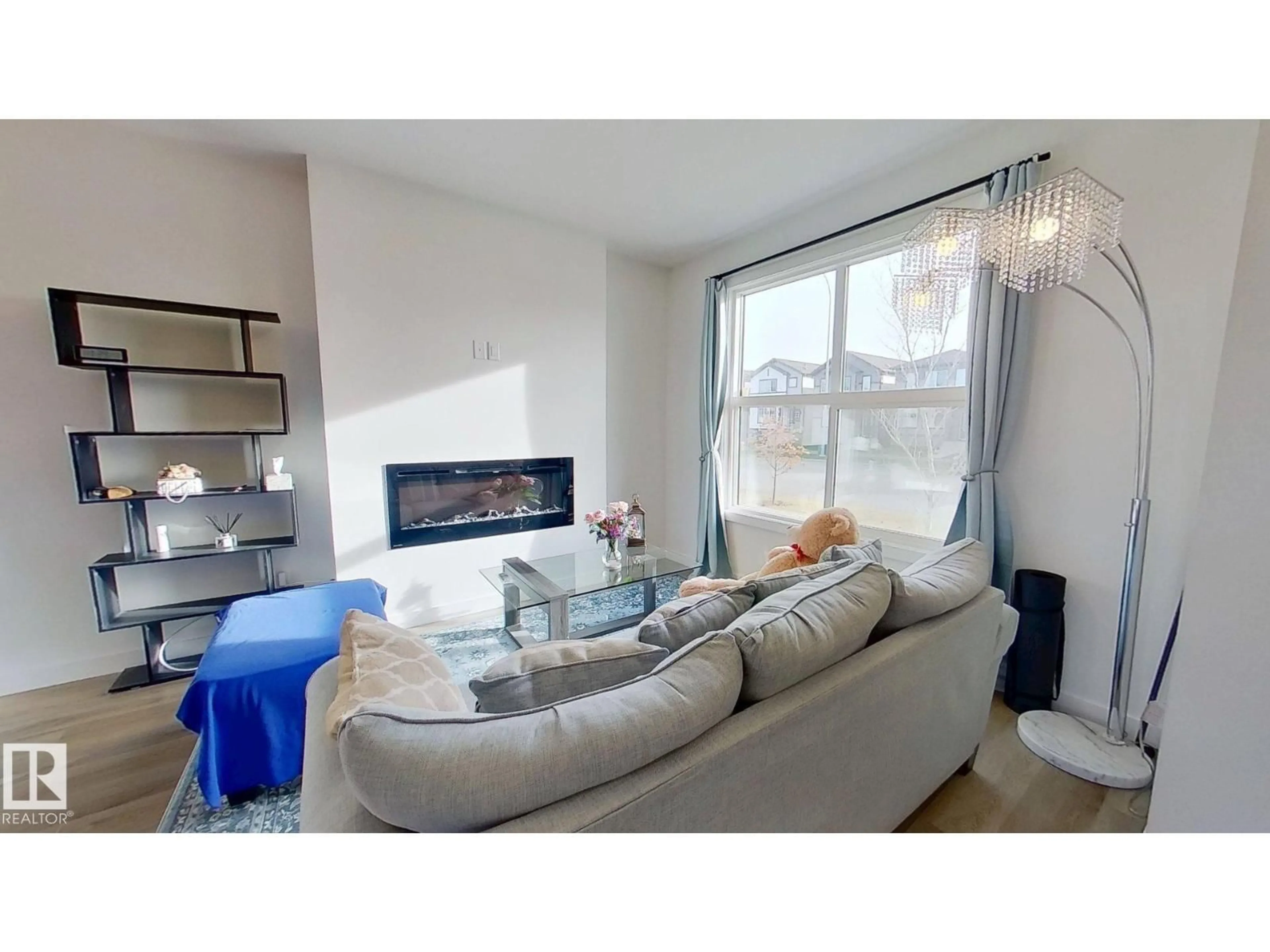 Living room with furniture, unknown for 54 SIENNA BV, Fort Saskatchewan Alberta T8L0W3