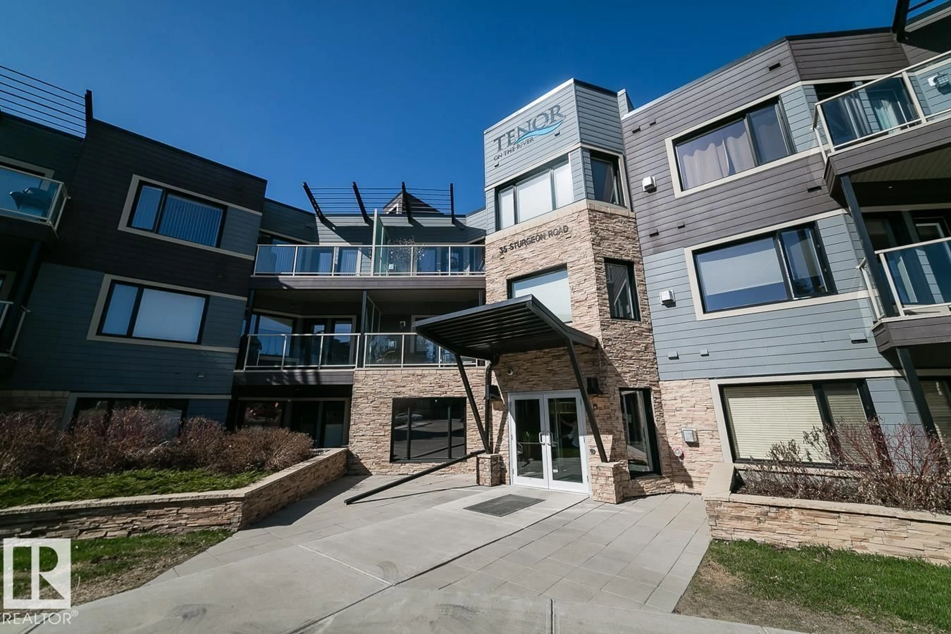 Indoor foyer for 220 STURGEON RD, St. Albert Alberta T8N0E8