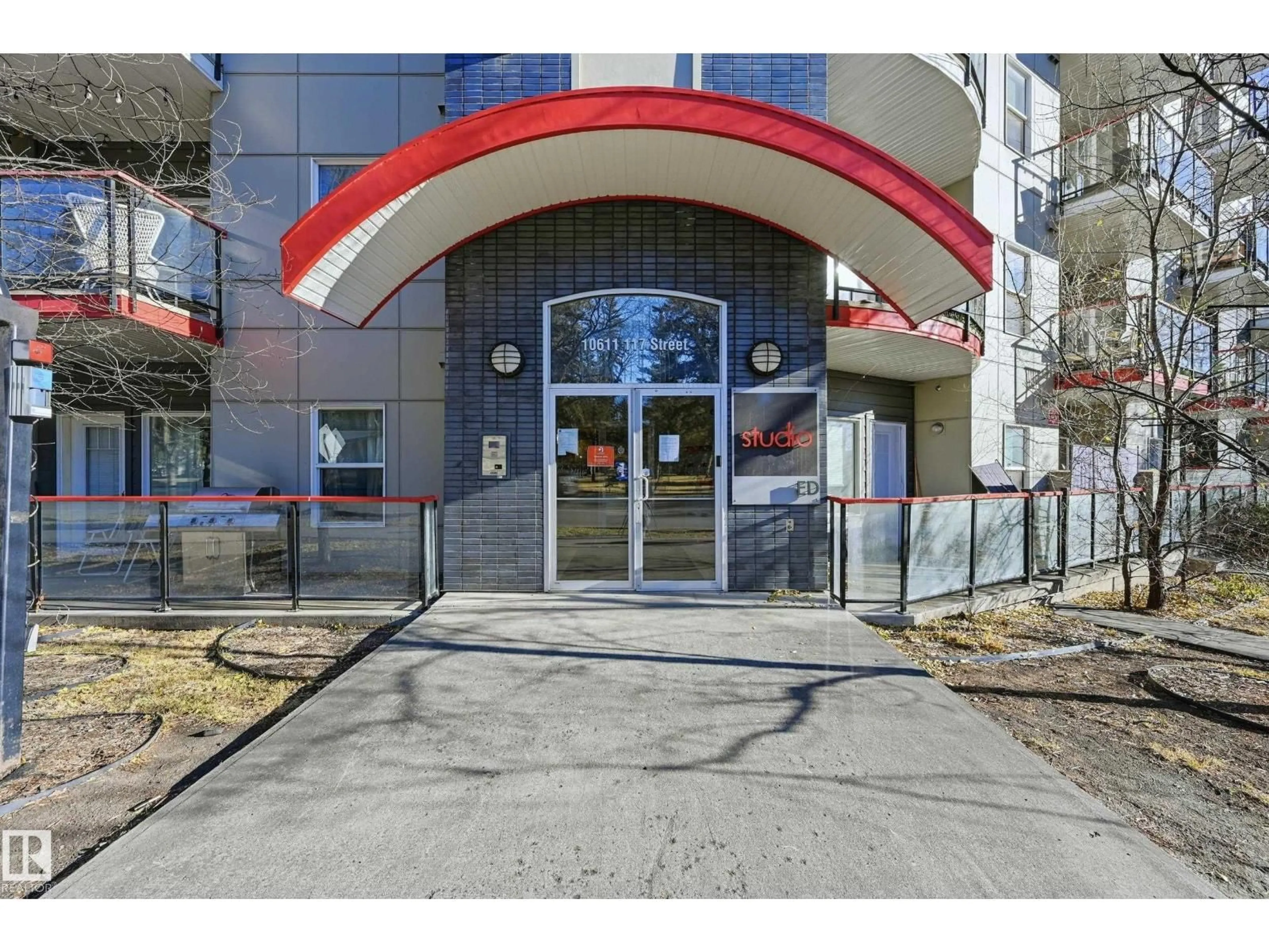 Indoor foyer for 315 - 10611 117 ST, Edmonton Alberta T5H0G6