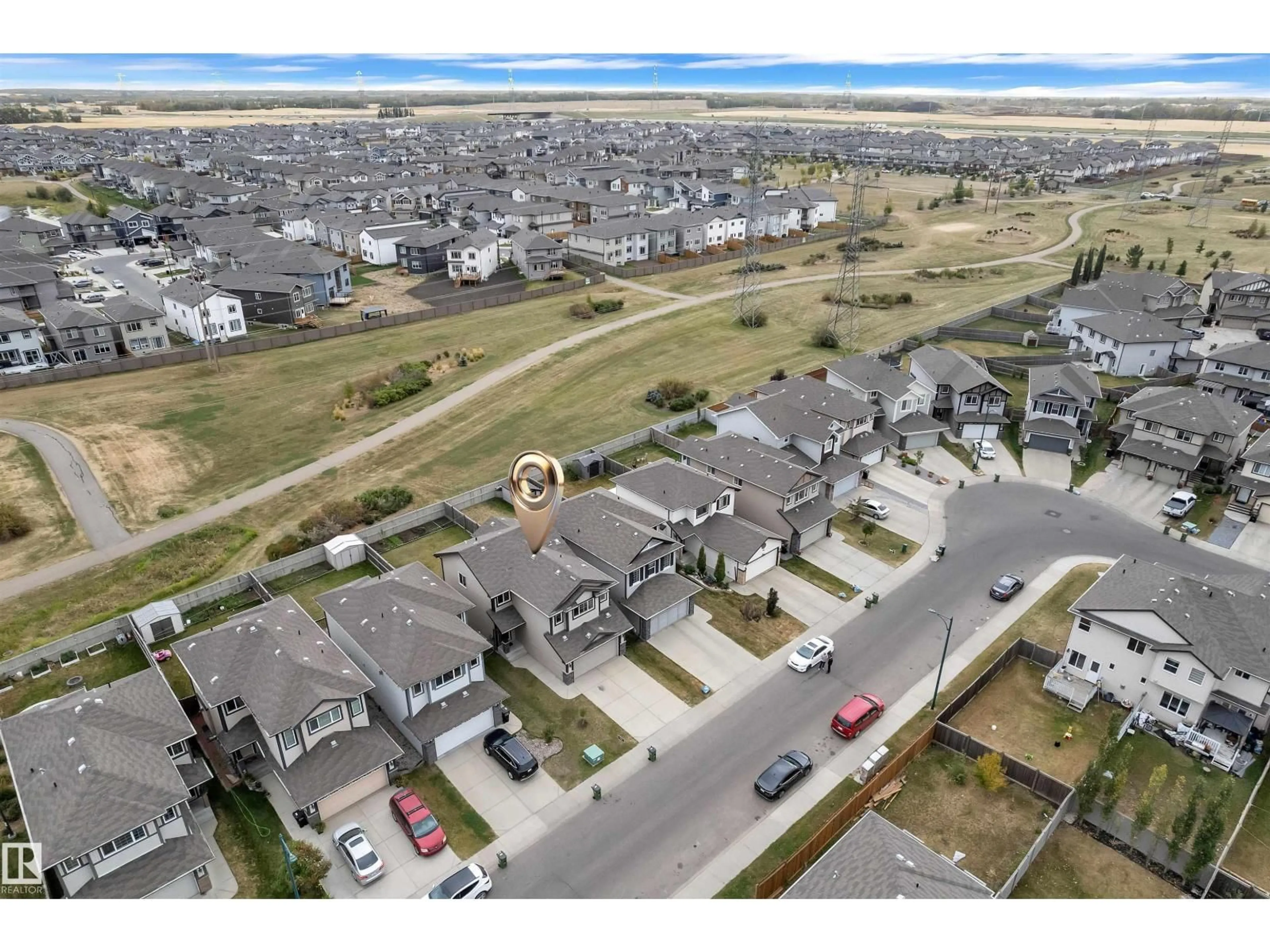 A pic from outside/outdoor area/front of a property/back of a property/a pic from drone, street for NW - 1651 28 ST, Edmonton Alberta T6T0R7