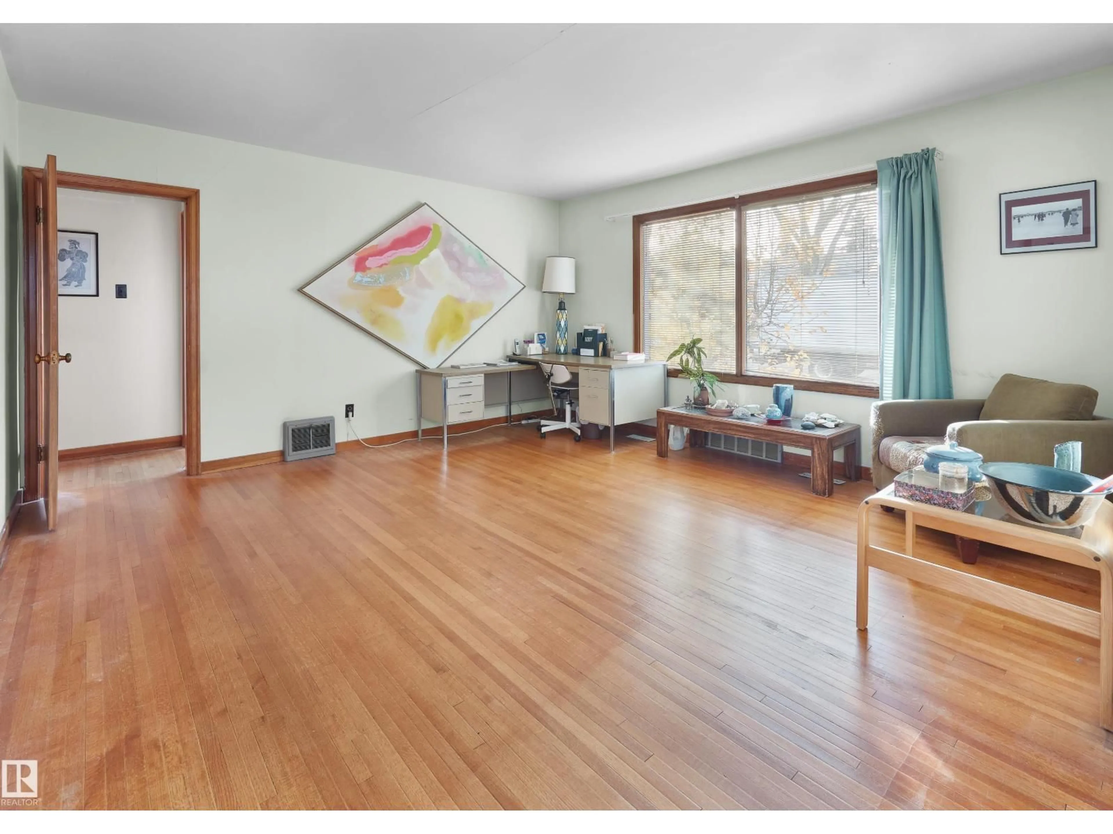 A pic of a room for 11626 77 AV, Edmonton Alberta T6G0M3