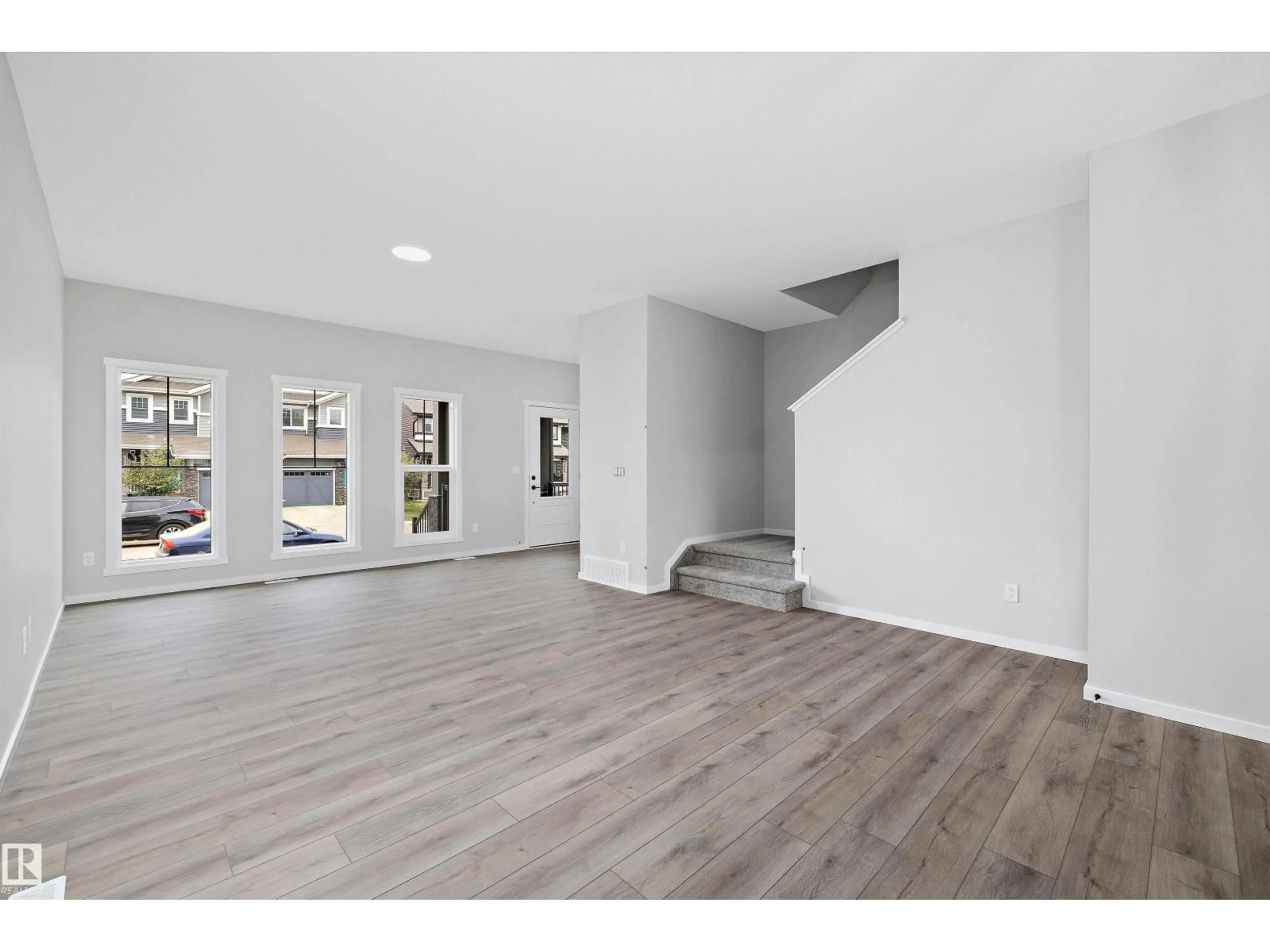 A pic of a room for 5723 HAWTHORN COMMON, Edmonton Alberta T6X2L5