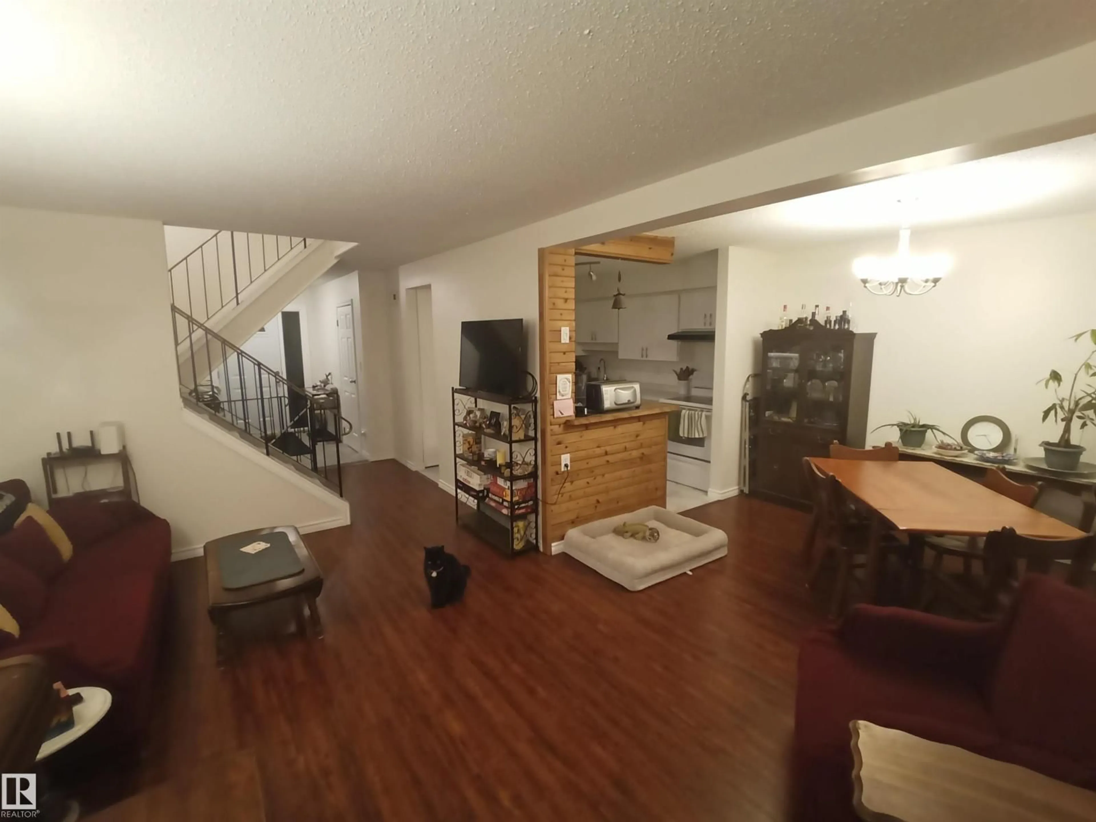 A pic of a room for NW - 3254 130A AV, Edmonton Alberta T5A3K3