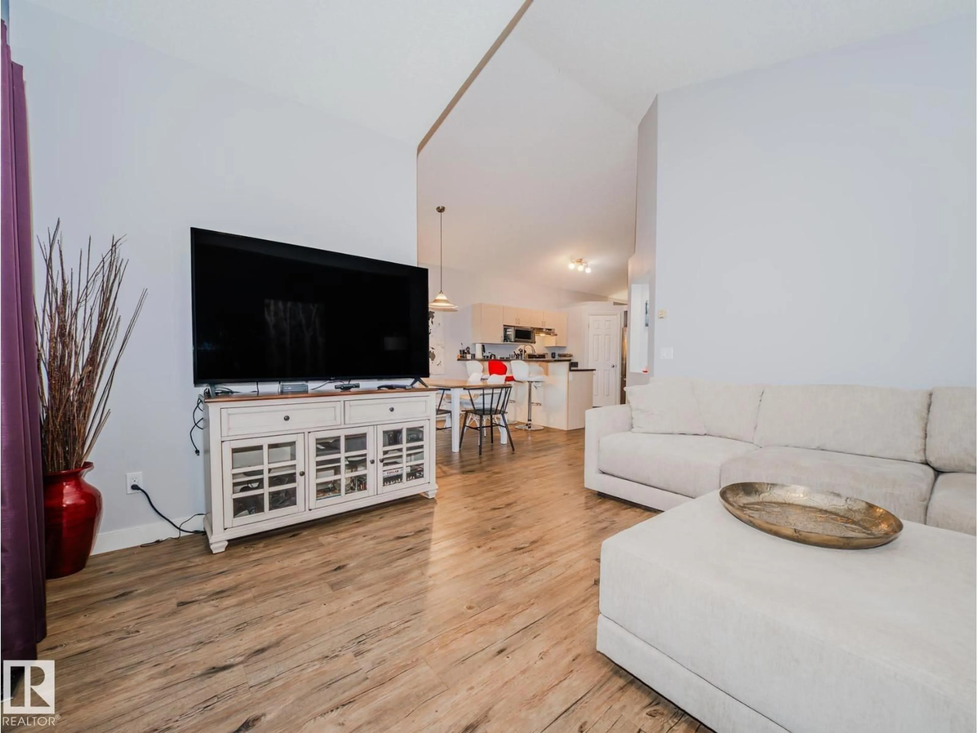 Living room with furniture, unknown for 236 ASCOTT CR, Sherwood Park Alberta T8H0A6