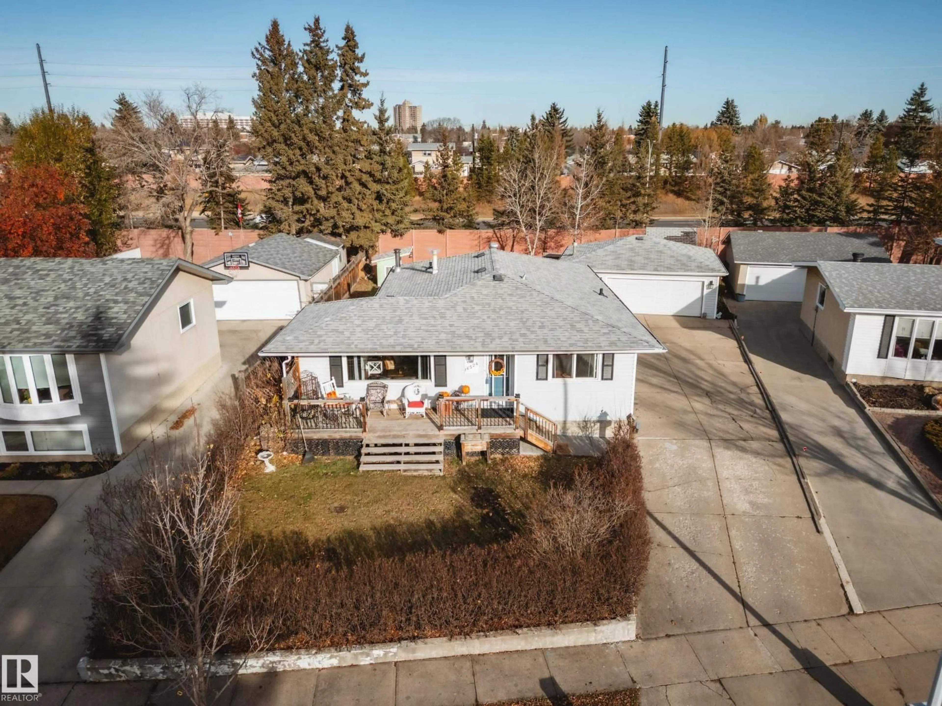 A pic from outside/outdoor area/front of a property/back of a property/a pic from drone, street for 16524 78 AV, Edmonton Alberta T5R3E6