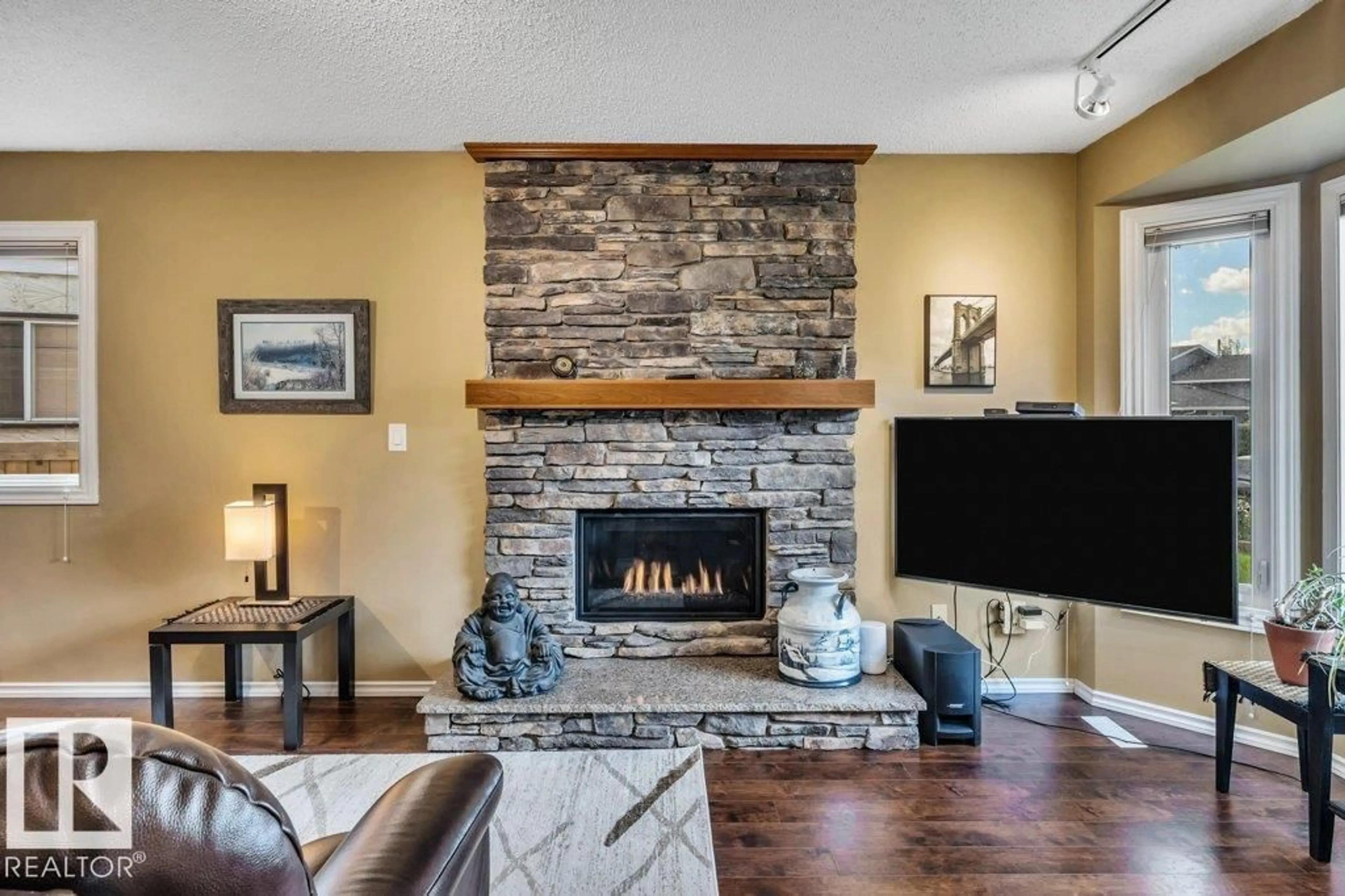 Living room with furniture, unknown for NW - 15419 78 ST, Edmonton Alberta T5Z2S8