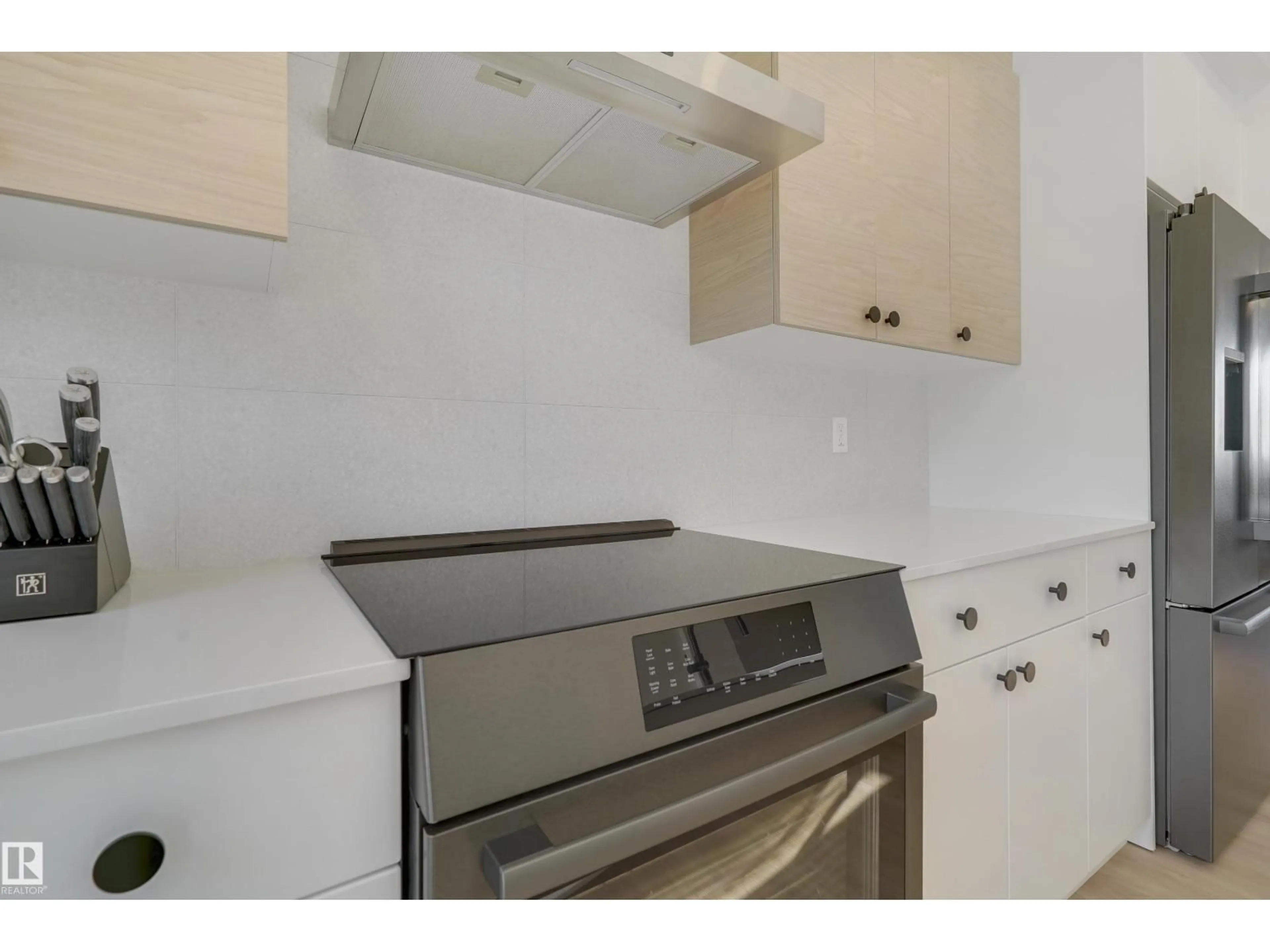 Standard kitchen, unknown for 22739 82 AV, Edmonton Alberta T5T4N5