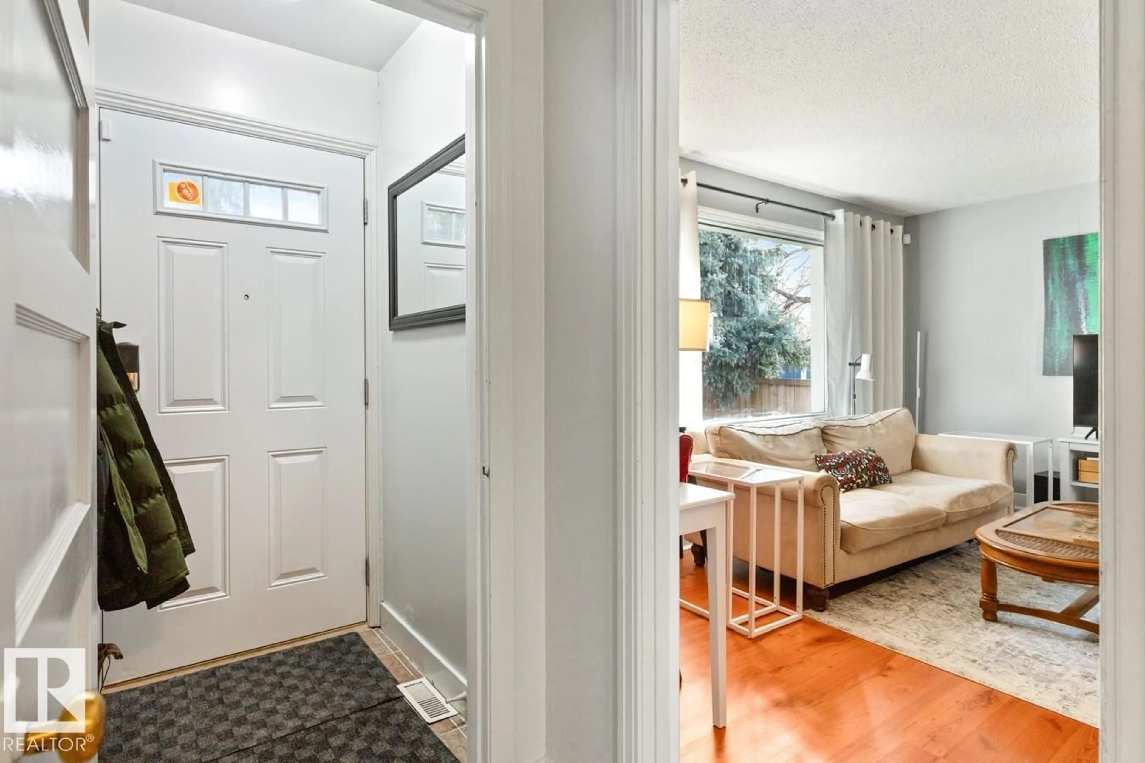 Indoor entryway for NW - 12510 81 ST, Edmonton Alberta T5B2T9