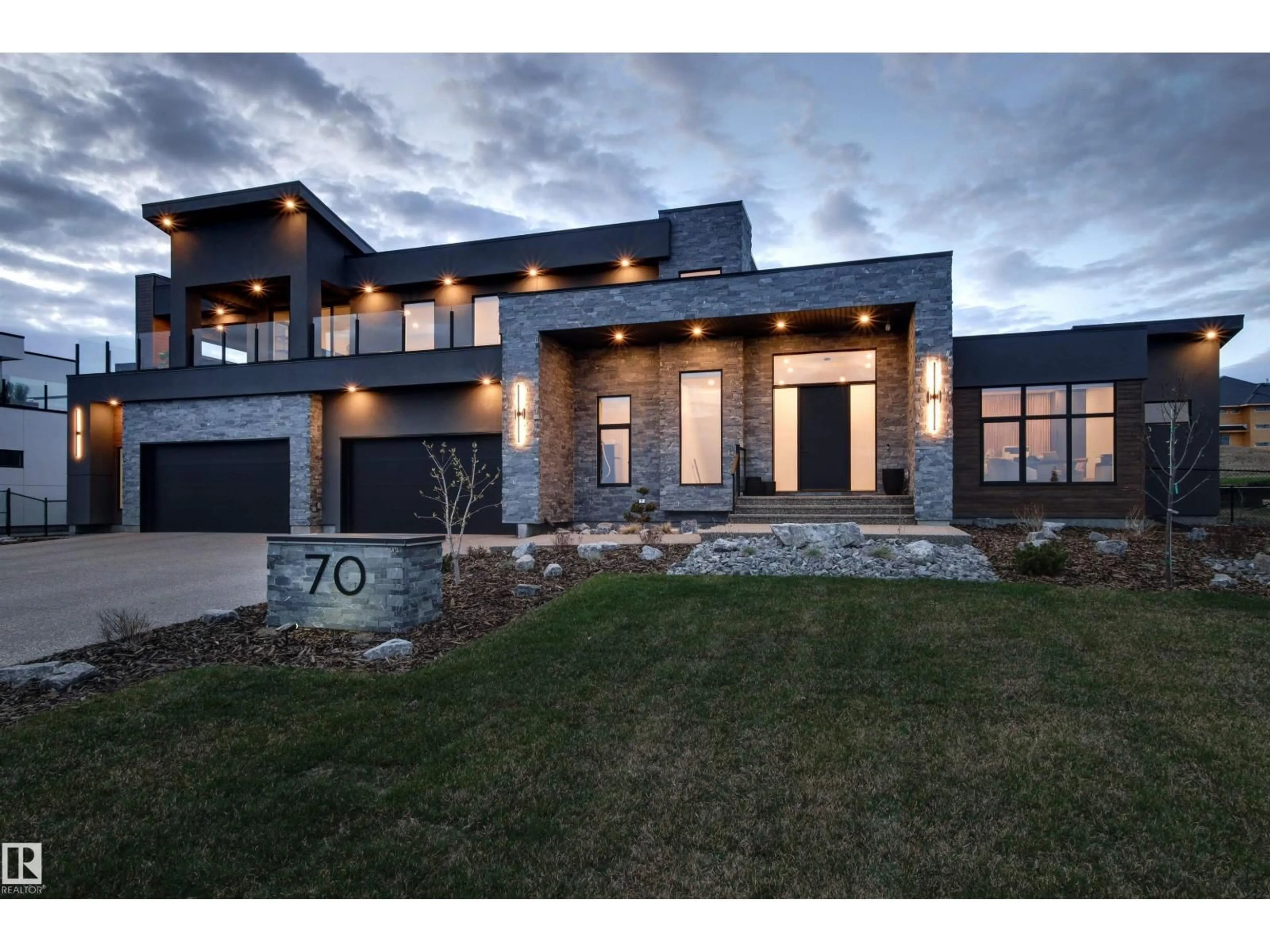 Home with brick exterior material, unknown for 70 PINNACLE SUMMIT, Rural Sturgeon County Alberta T8T0B5