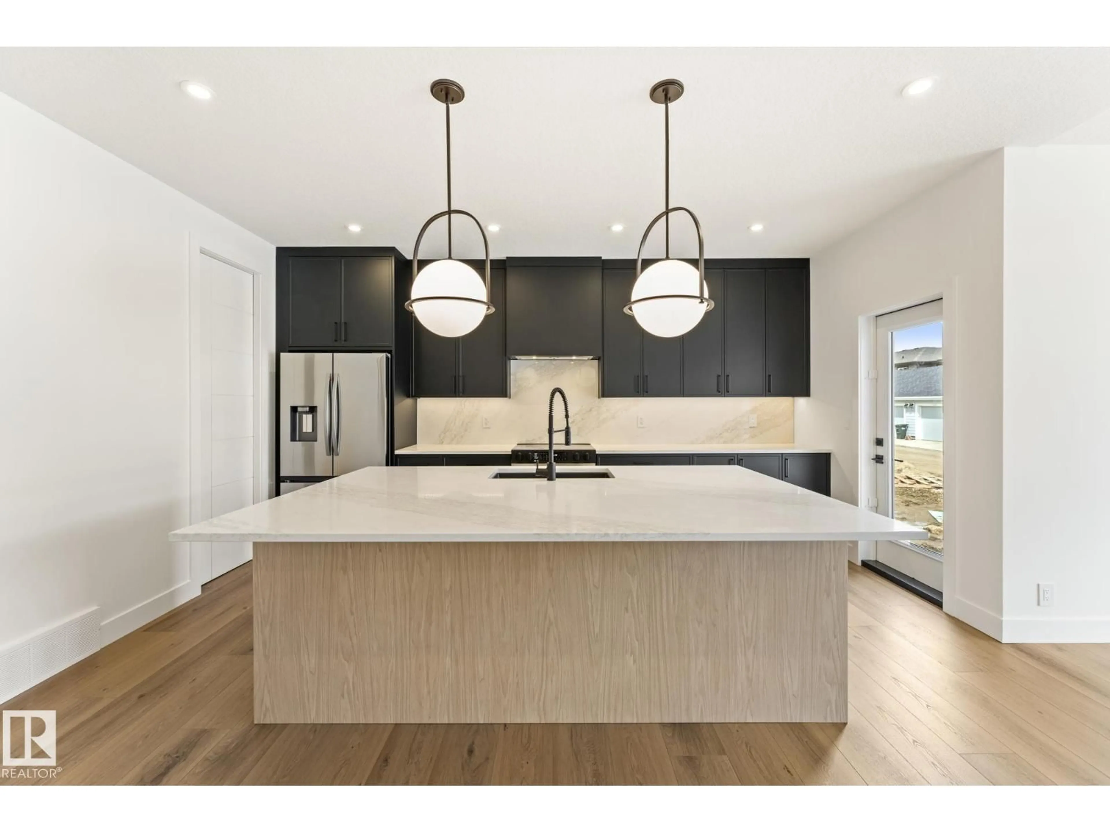 Open concept kitchen, unknown for 101 NEWBURY CI, Sherwood Park Alberta T8B0E8