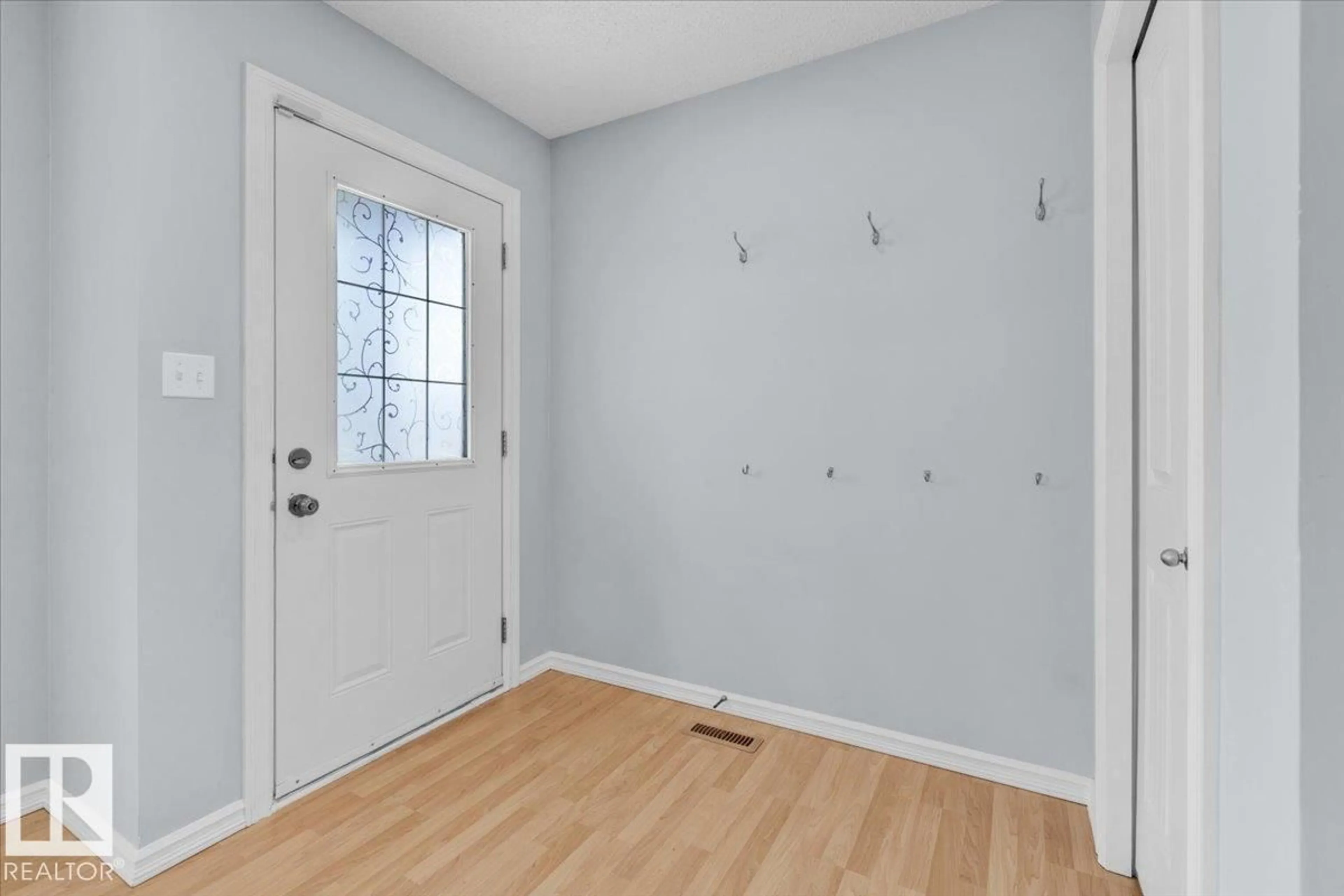 Indoor entryway for NW - 8647 173 AV, Edmonton Alberta T5Z3W4