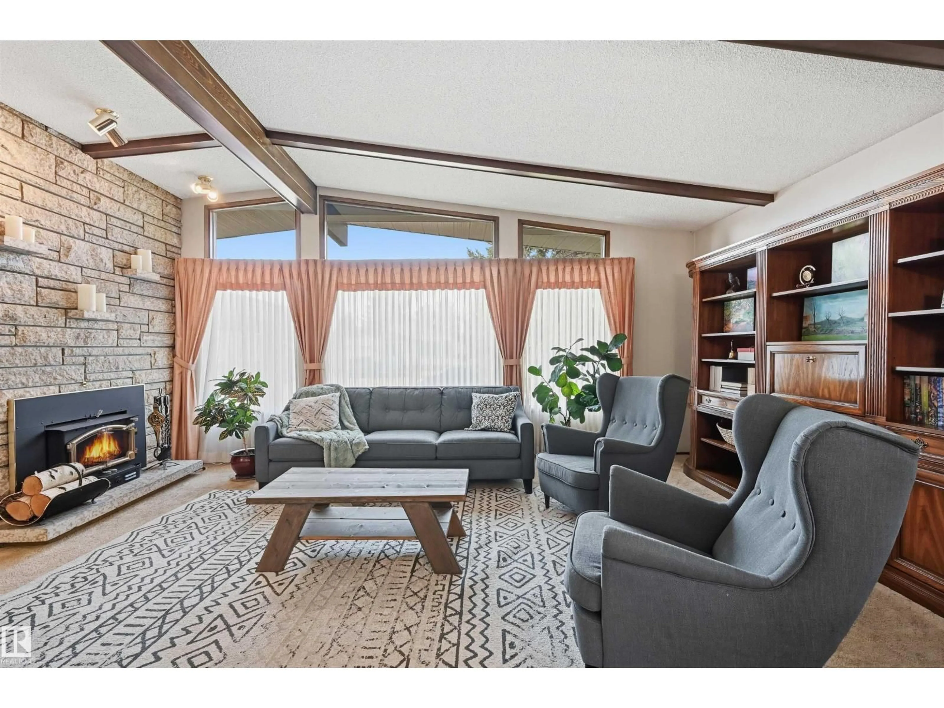 Living room with furniture, unknown for NW - 4231 86 ST, Edmonton Alberta T6K1C5