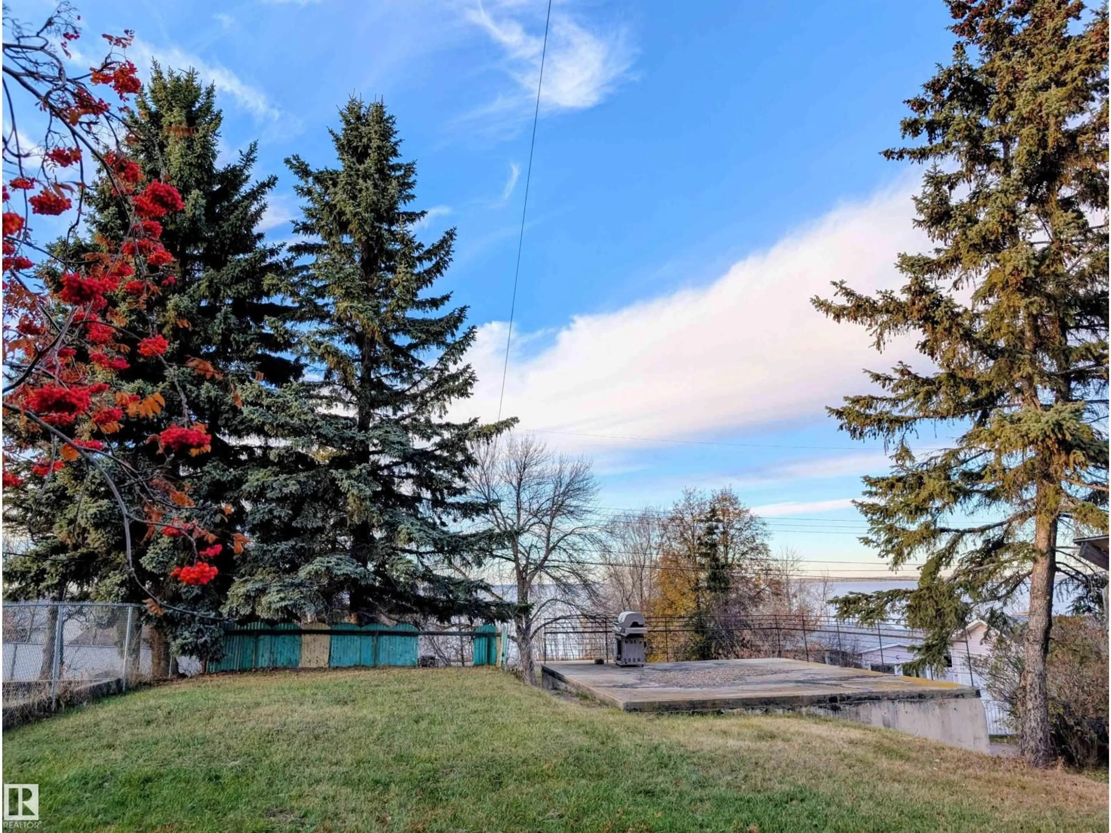 A pic from outside/outdoor area/front of a property/back of a property/a pic from drone, unknown for 10014 103 AVE, Lac La Biche Alberta T0A3Z0