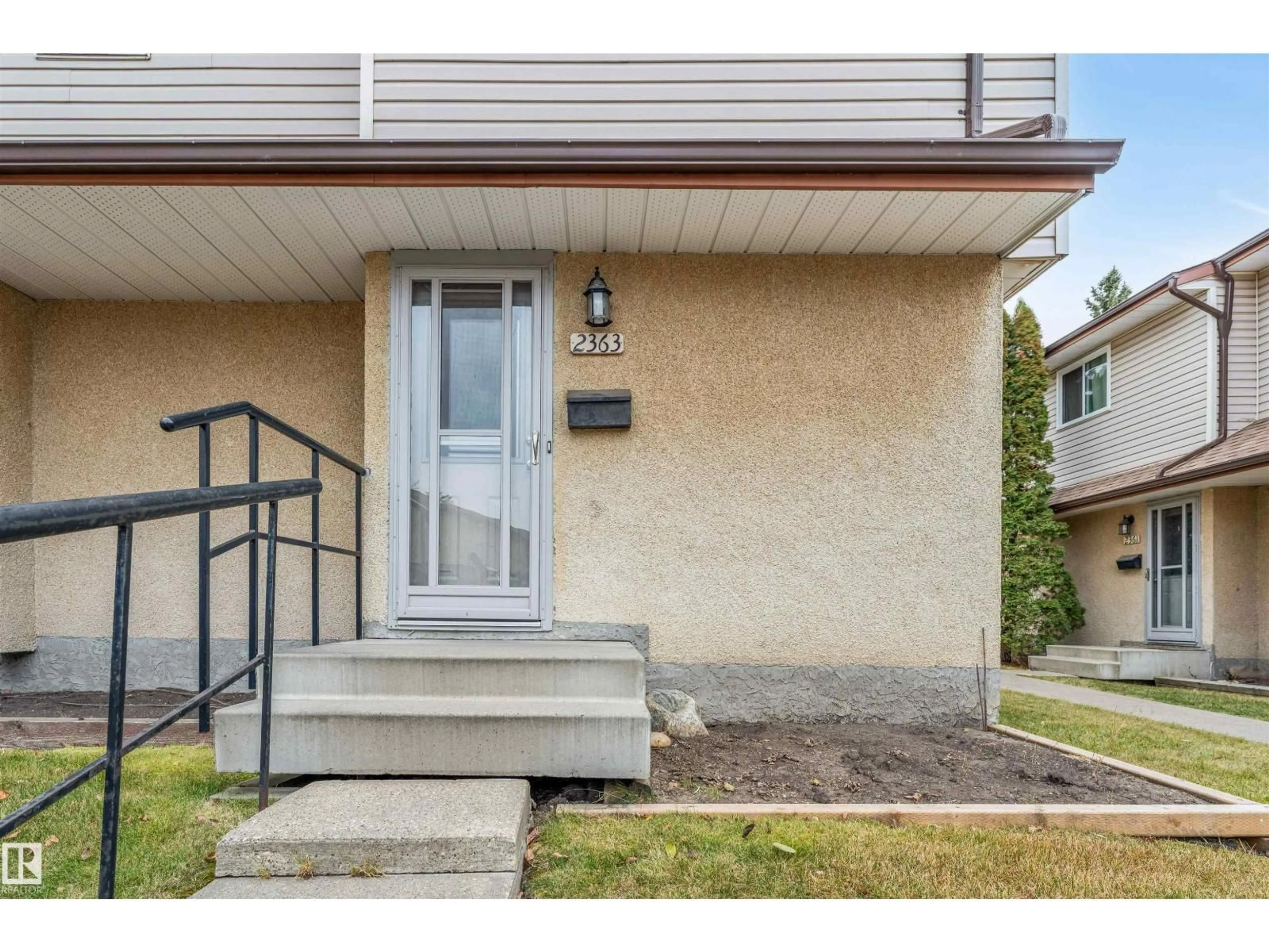 Unknown for 2363 85 ST, Edmonton Alberta T6K3H1