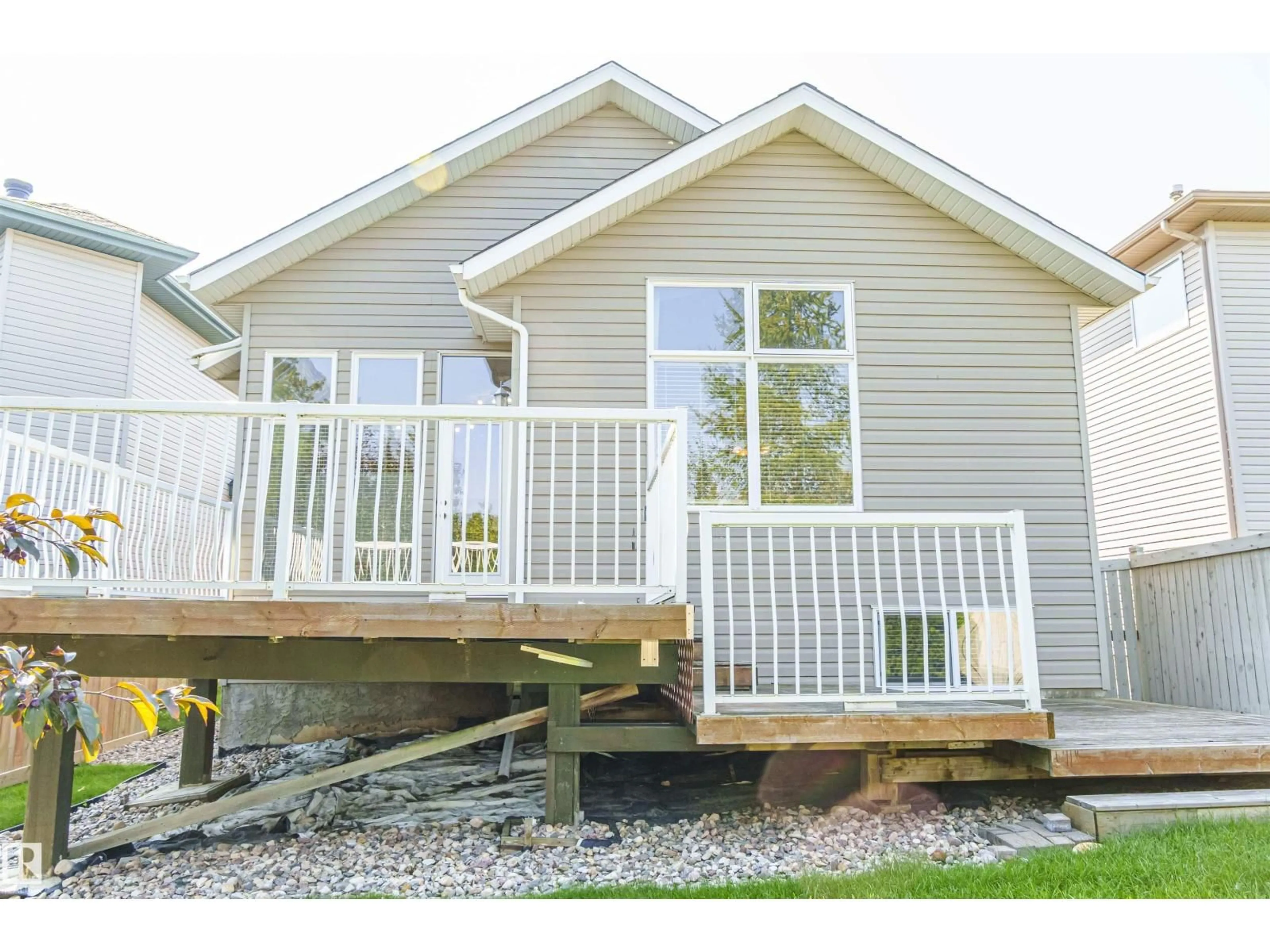 Home with vinyl exterior material, unknown for 536 LEGER WY, Edmonton Alberta T6R3T5