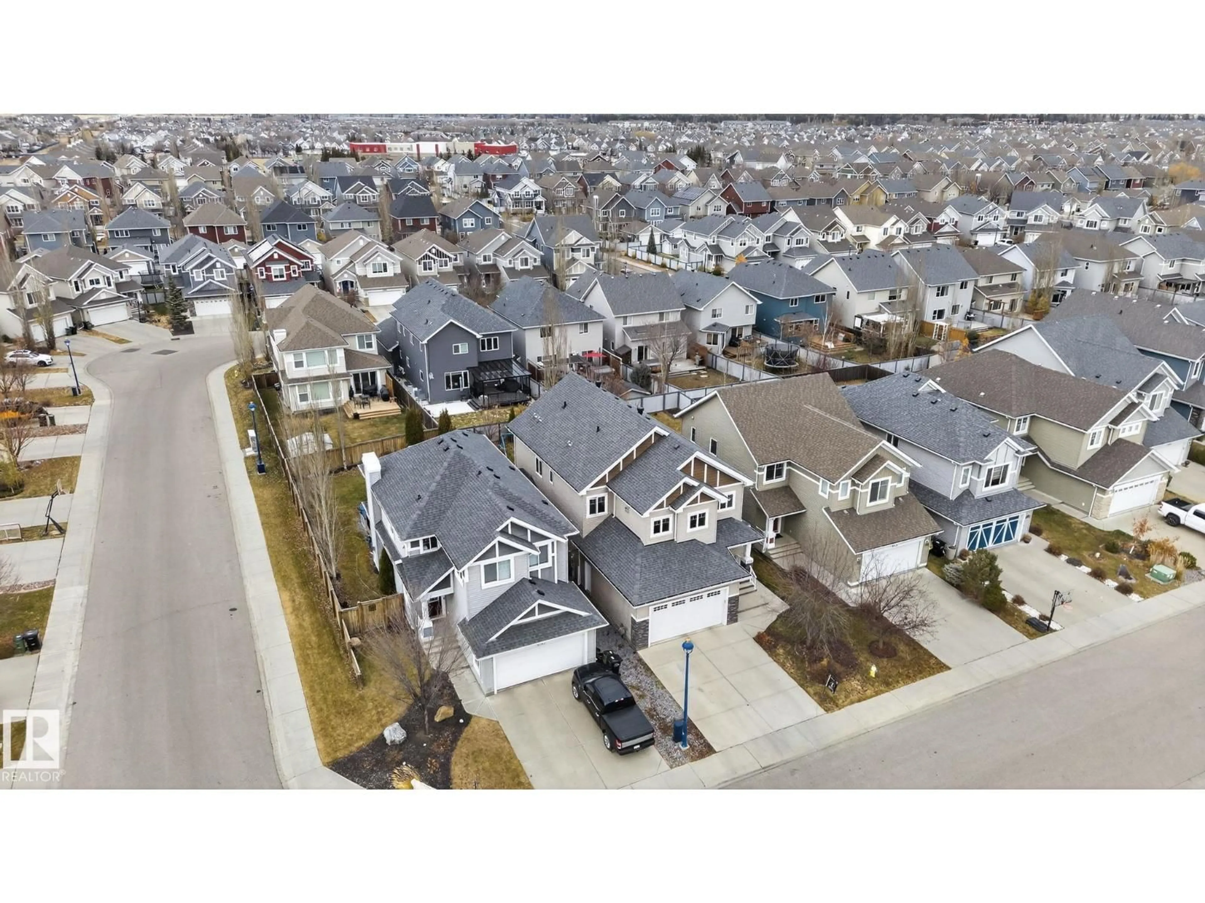 A pic from outside/outdoor area/front of a property/back of a property/a pic from drone, street for SW SW - 8536 19 AVENUE, Edmonton Alberta T6X0R6