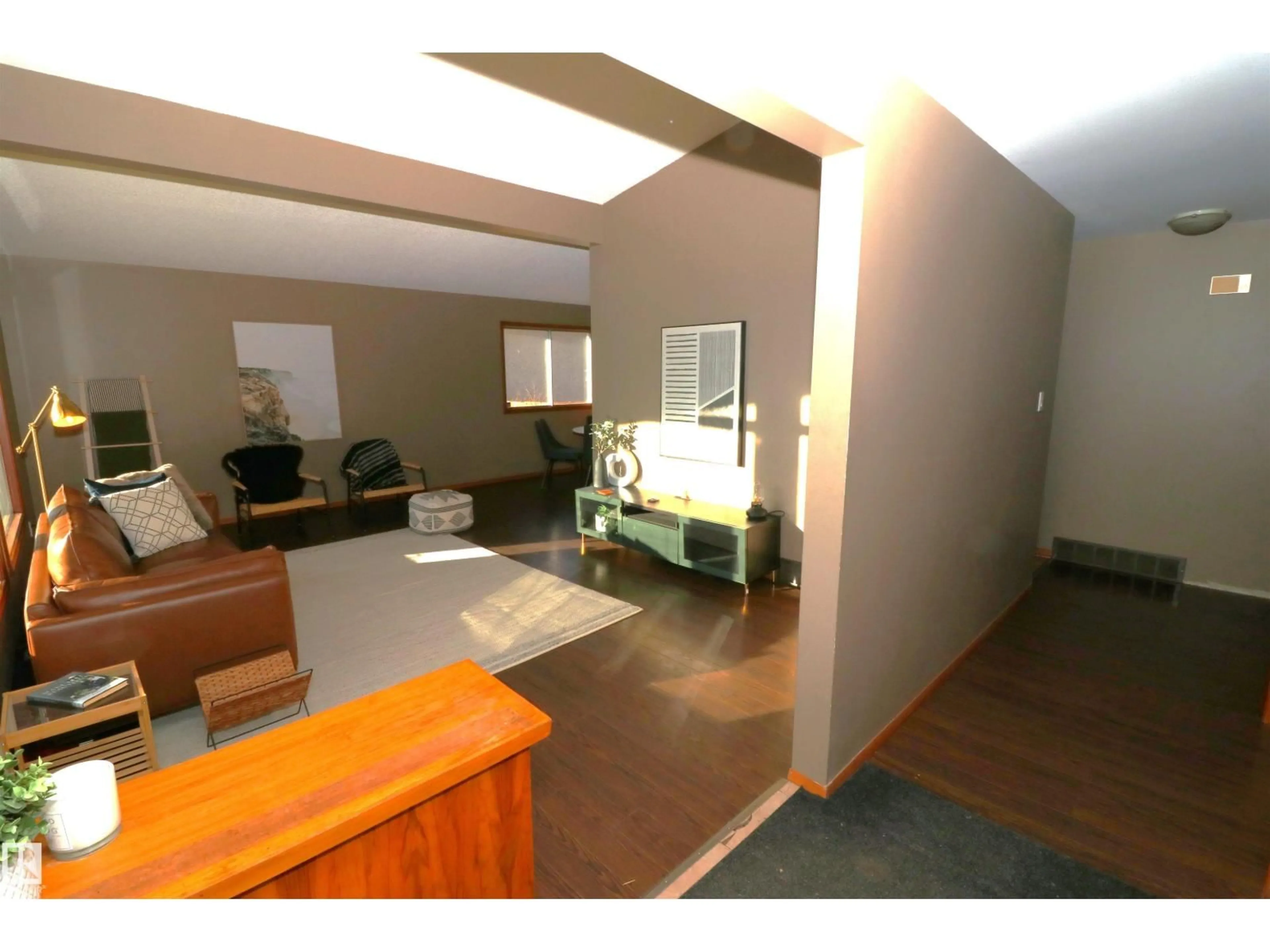 Unknown for 11716 42 AV, Edmonton Alberta T6M1A7