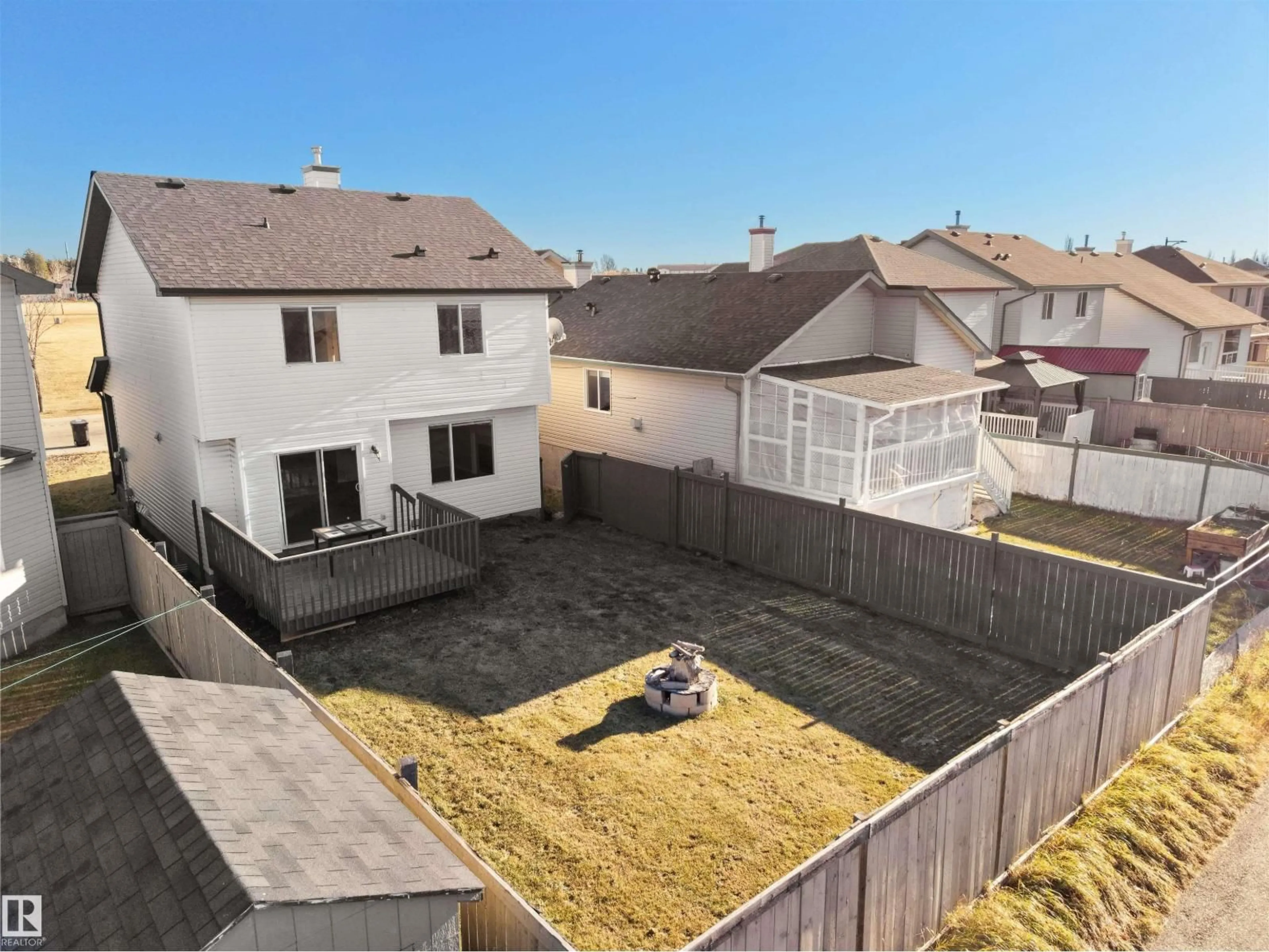 A pic from outside/outdoor area/front of a property/back of a property/a pic from drone, street for 328 83 ST, Edmonton Alberta T6X1K4