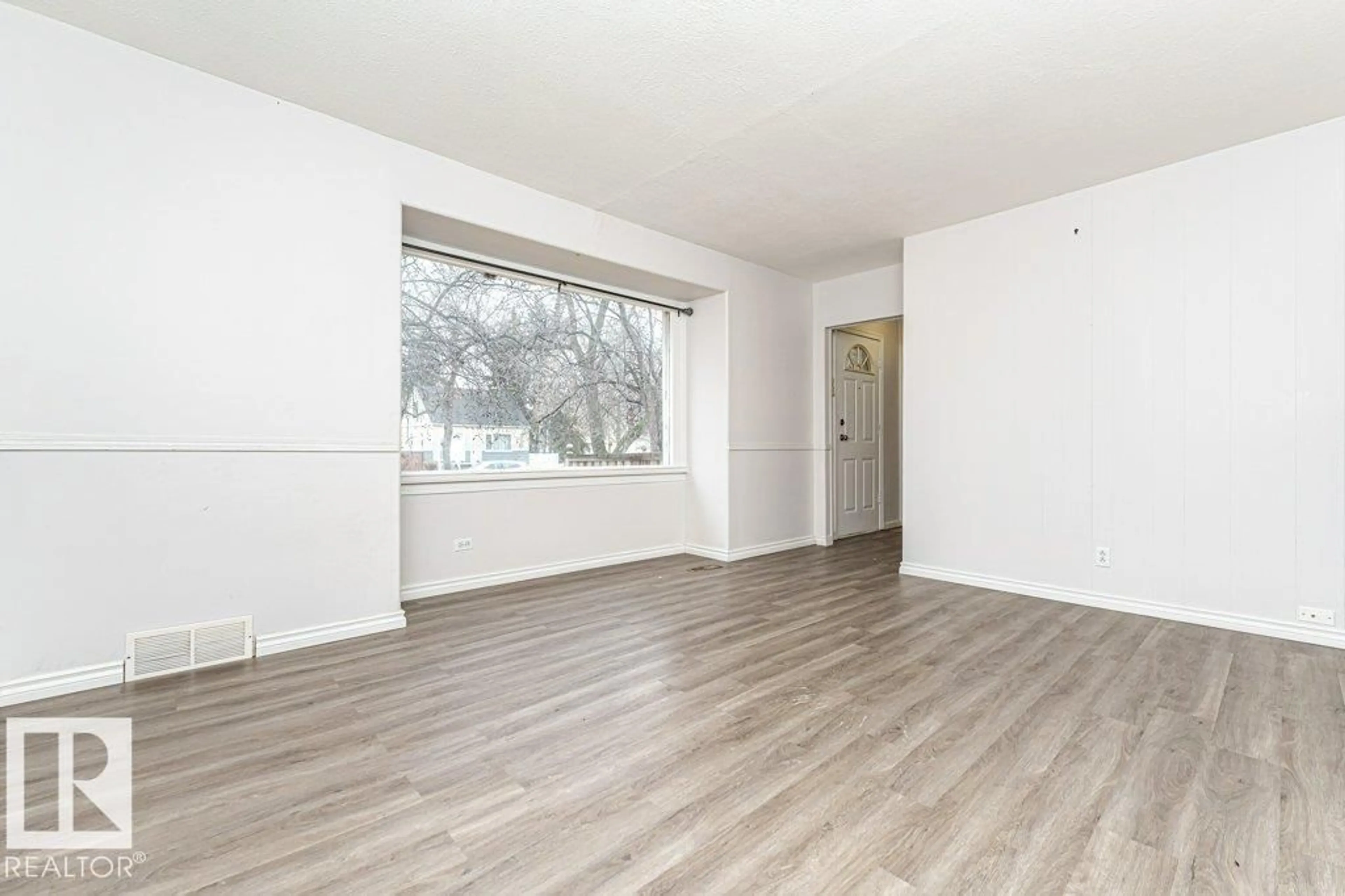 A pic of a room for 5118 48 AV, Leduc Alberta T9E5E5