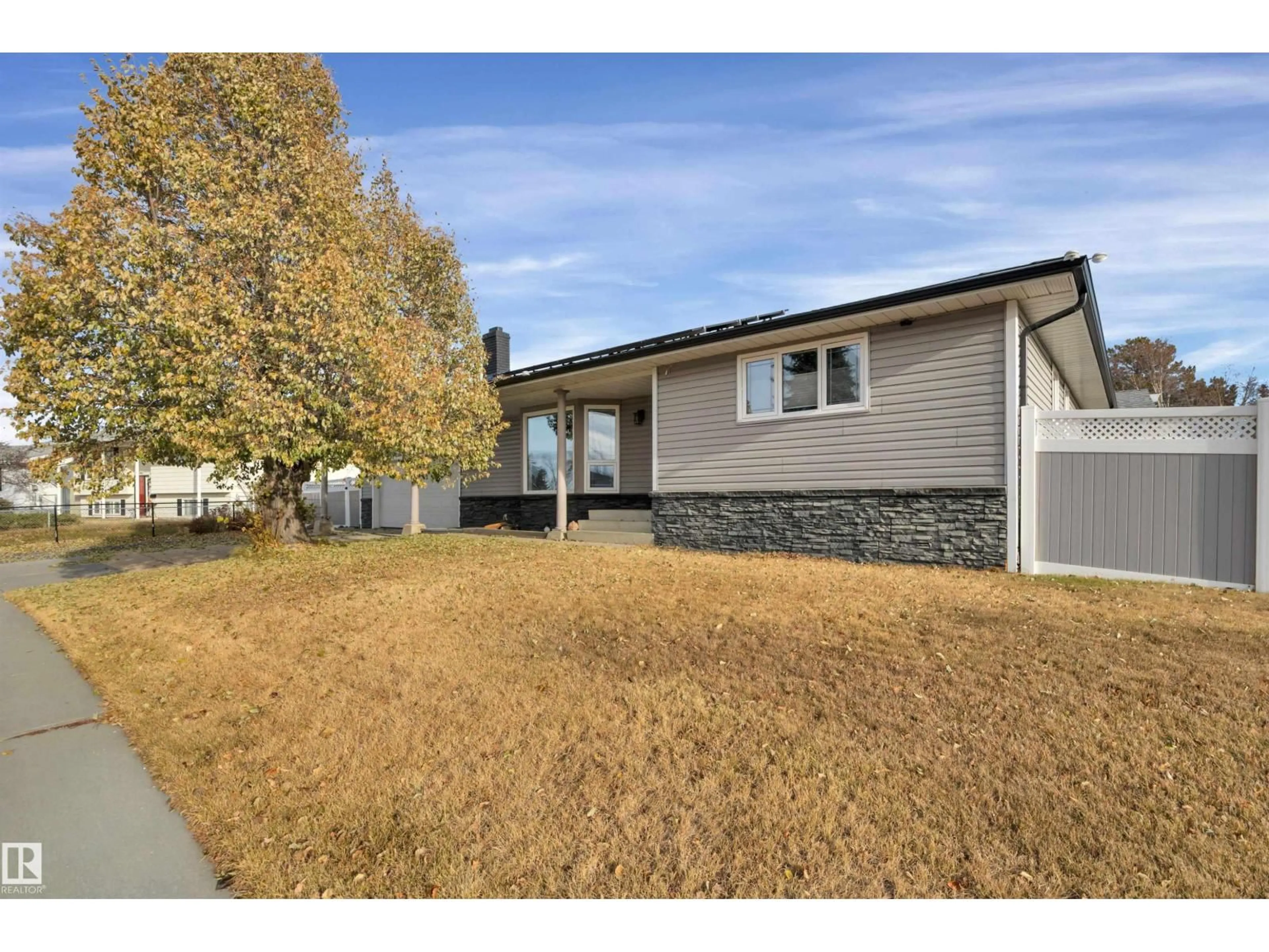 A pic from outside/outdoor area/front of a property/back of a property/a pic from drone, street for 4202 42 AV, Leduc Alberta T9E4S1